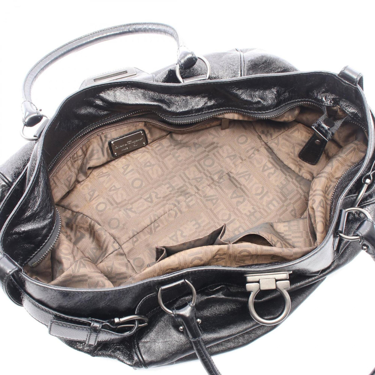 Salvatore Ferragamo Black Leather Shoulder Bag (Pre-Owned)