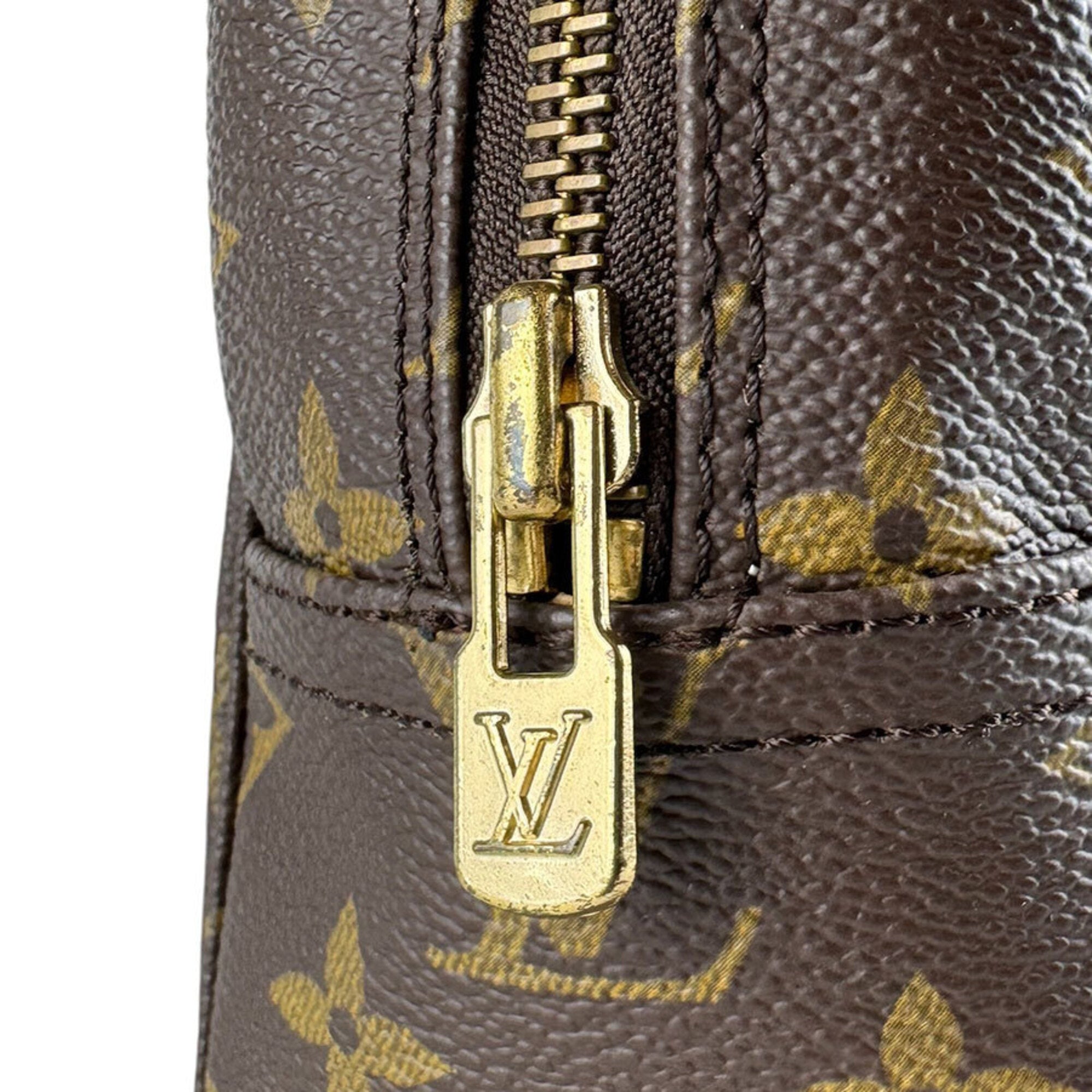 Louis Vuitton Brown Monogram Monogram Pouch (Pre-Owned)