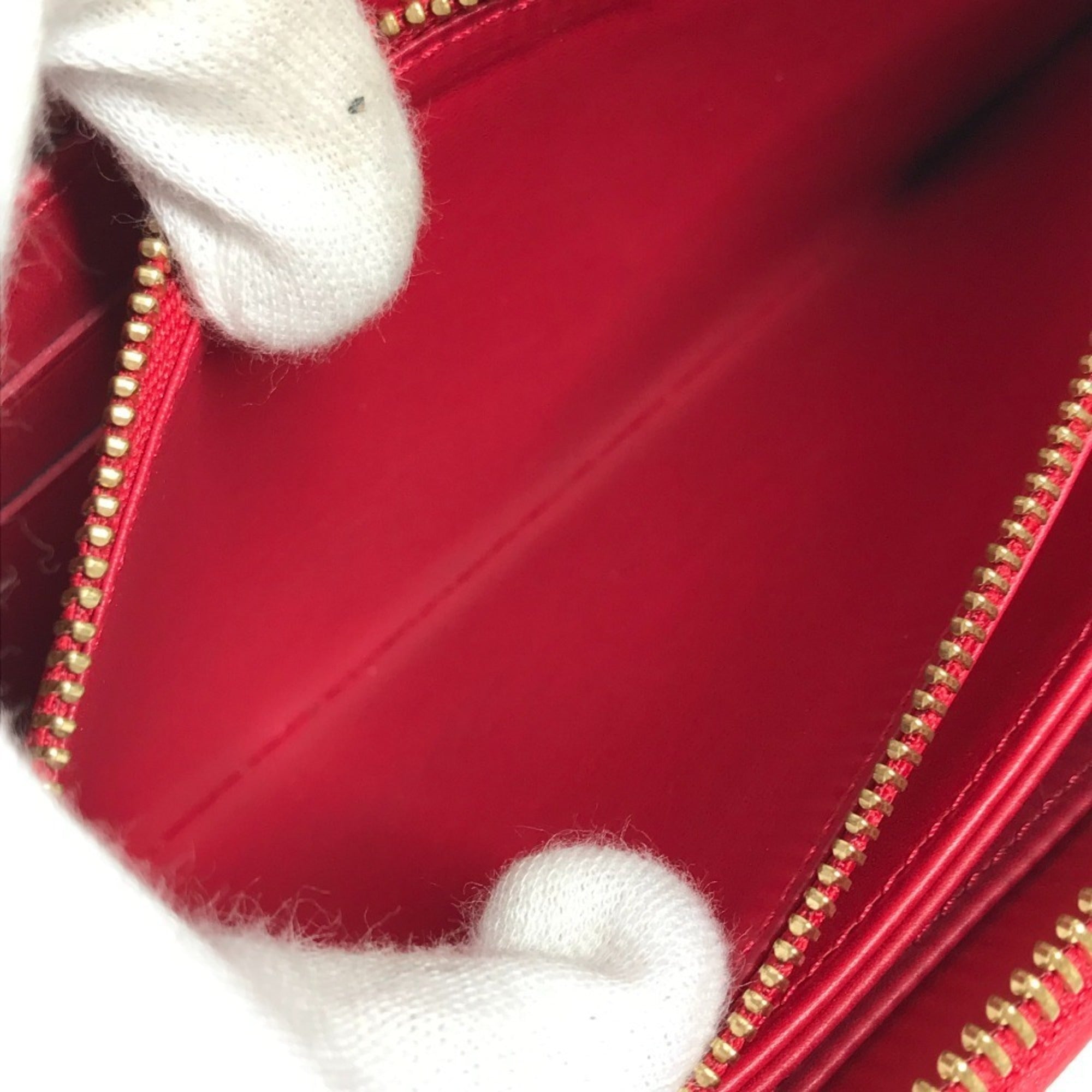 Louis Vuitton Red Color White Patent Leather Long Wallet (Bi-Fold) (Pre-Owned)