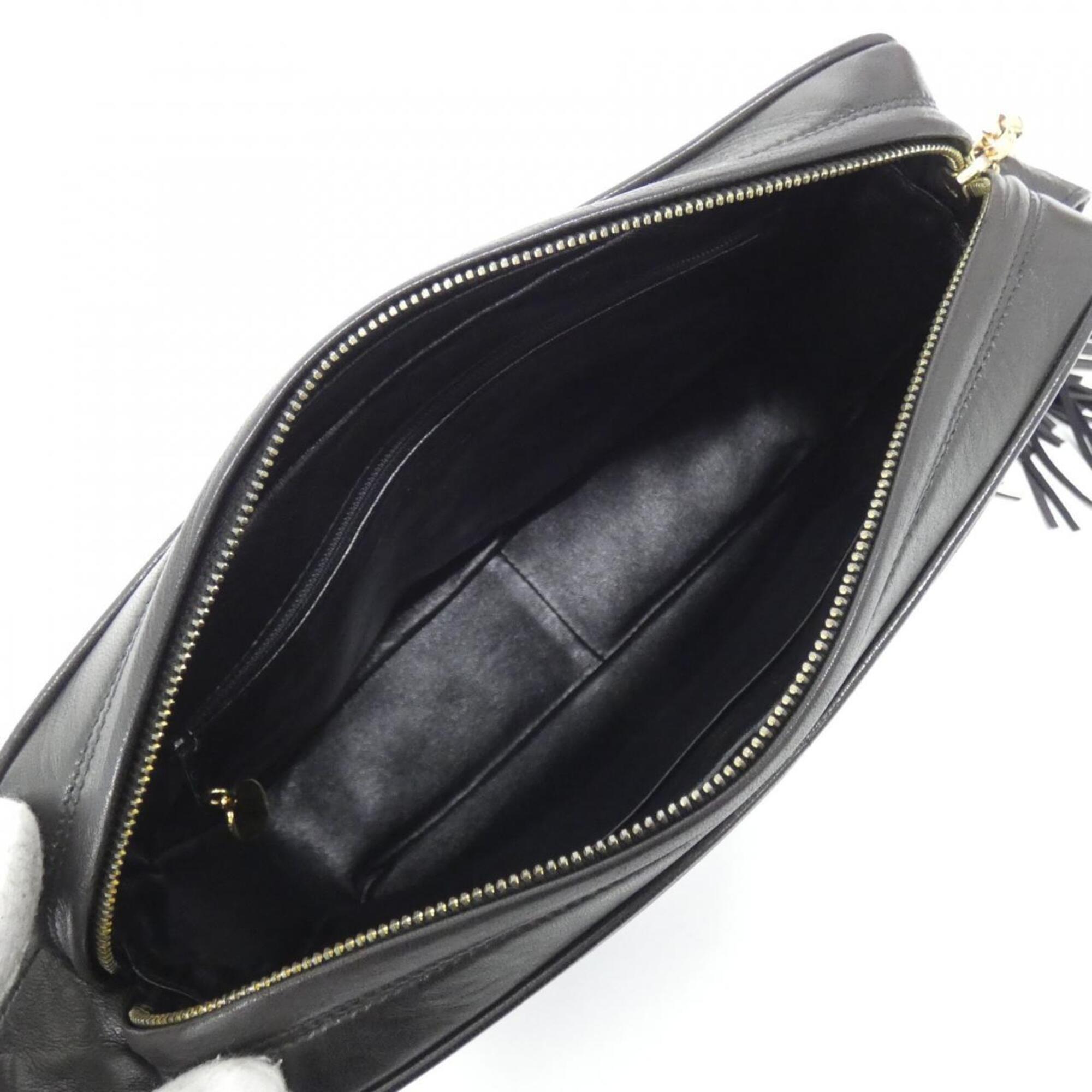 Chanel Black Leather Shoulder Bag (Pre-Owned)