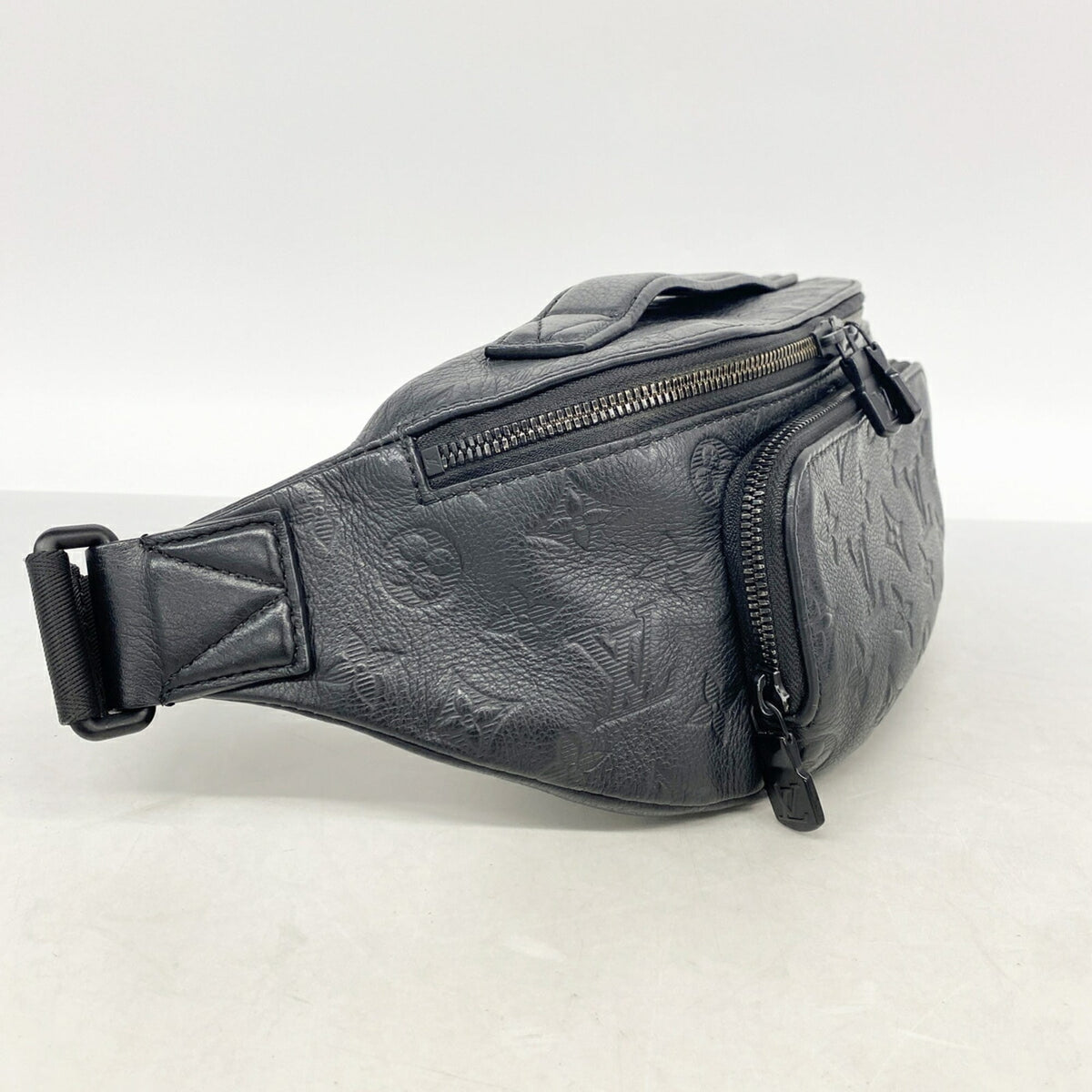 Louis Vuitton Black Sling Bag (Pre-Owned)