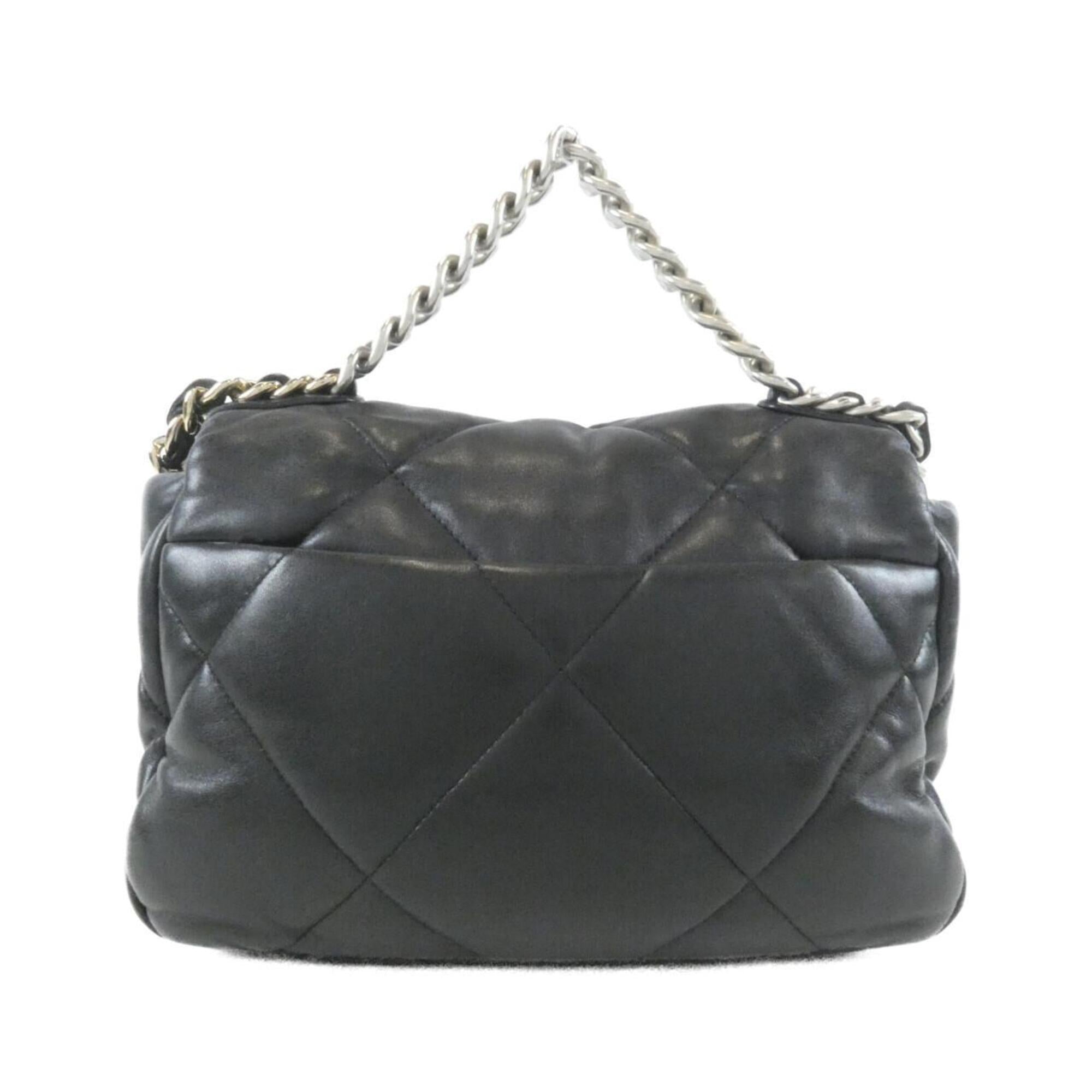 Chanel Black Leather Shoulder Bag (Pre-Owned)