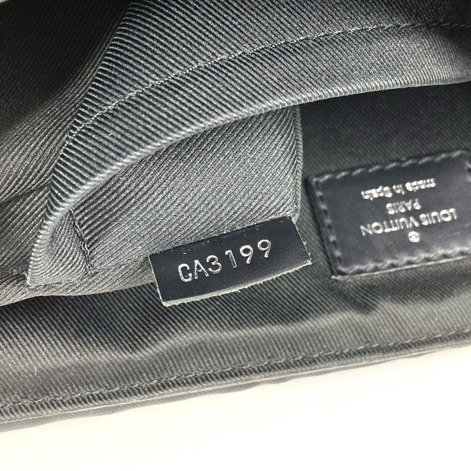 Louis Vuitton Monogram Eclipse Black Monogram Eclipse Messenger Bag Shoulder Bag (Pre-Owned)