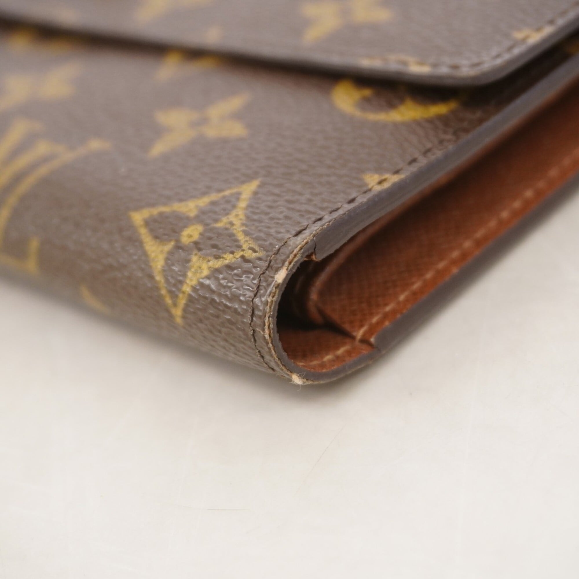 Louis Vuitton Brown Long Wallet (Tri-Fold) (Pre-Owned)
