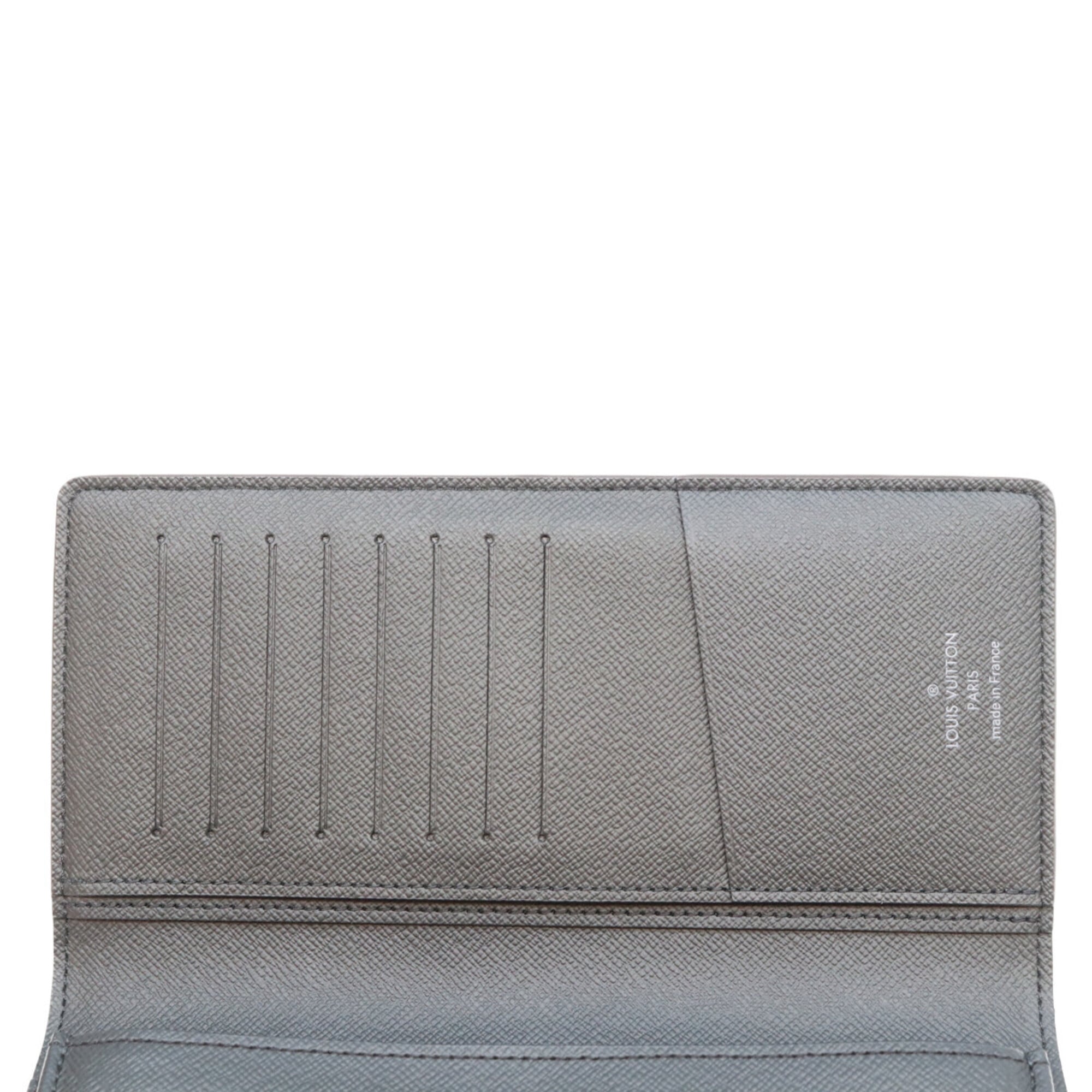 Louis Vuitton Damier Canvas Damier Canvas Long Wallet (Bi-Fold) (Pre-Owned)