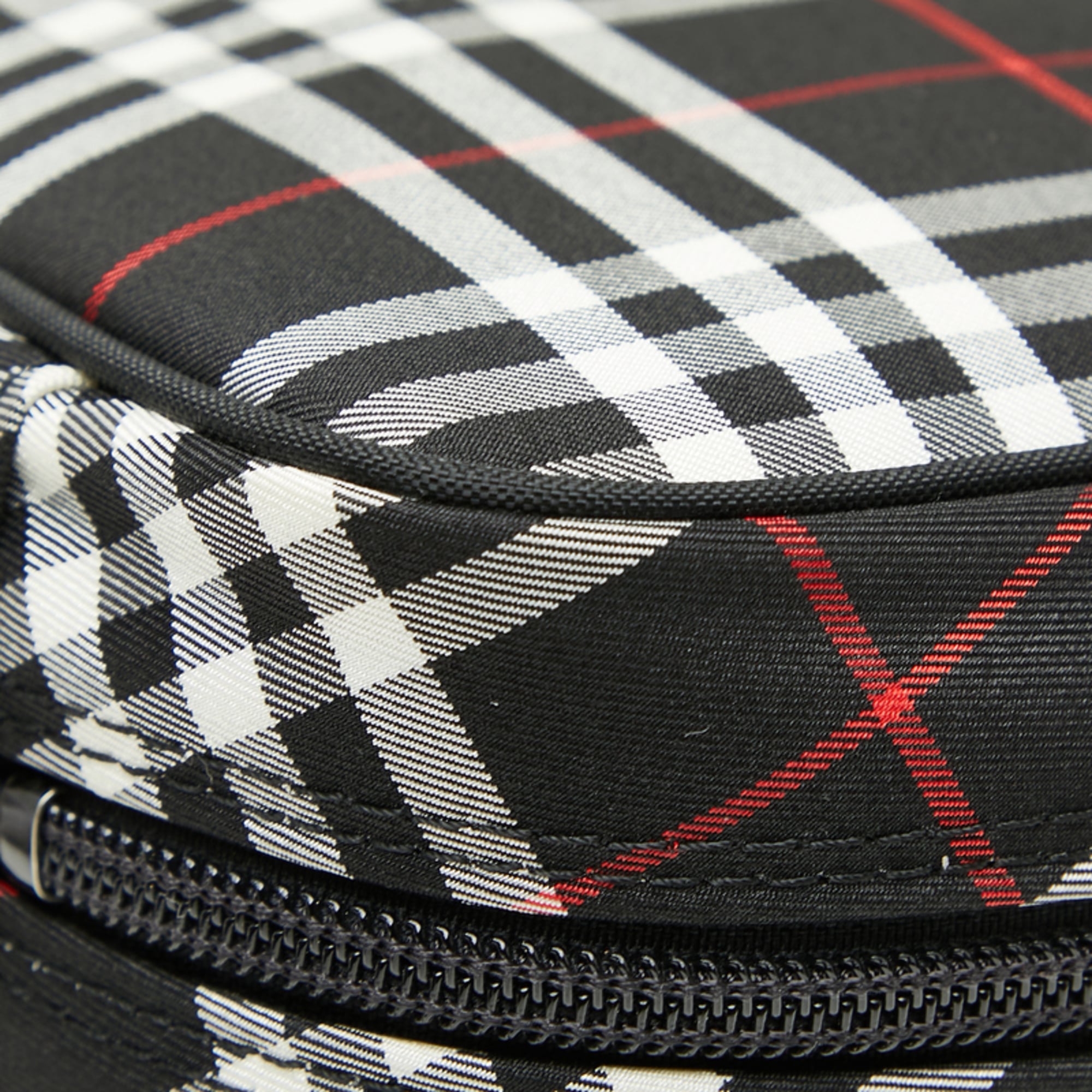 Burberry Black Nylon Handbag (Pre-Owned)