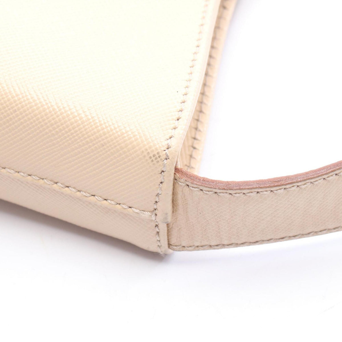 Salvatore Ferragamo Beige Leather Handbag Shoulder Bag (Pre-Owned)