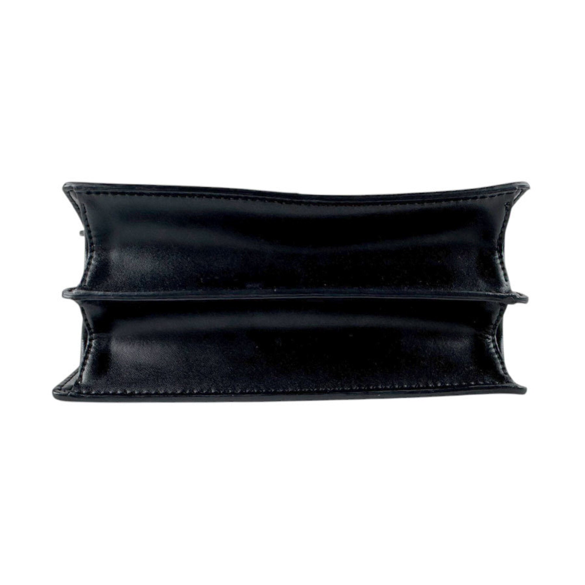 Fendi Black Leather Shoulder Bag (Pre-Owned)