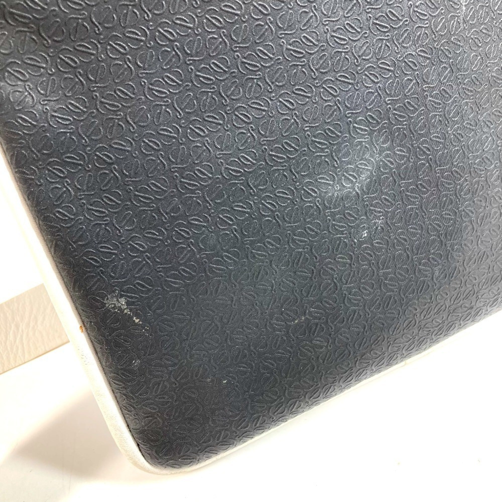Loewe Black White Leather Pvc Pochette Shoulder Bag (Pre-Owned)