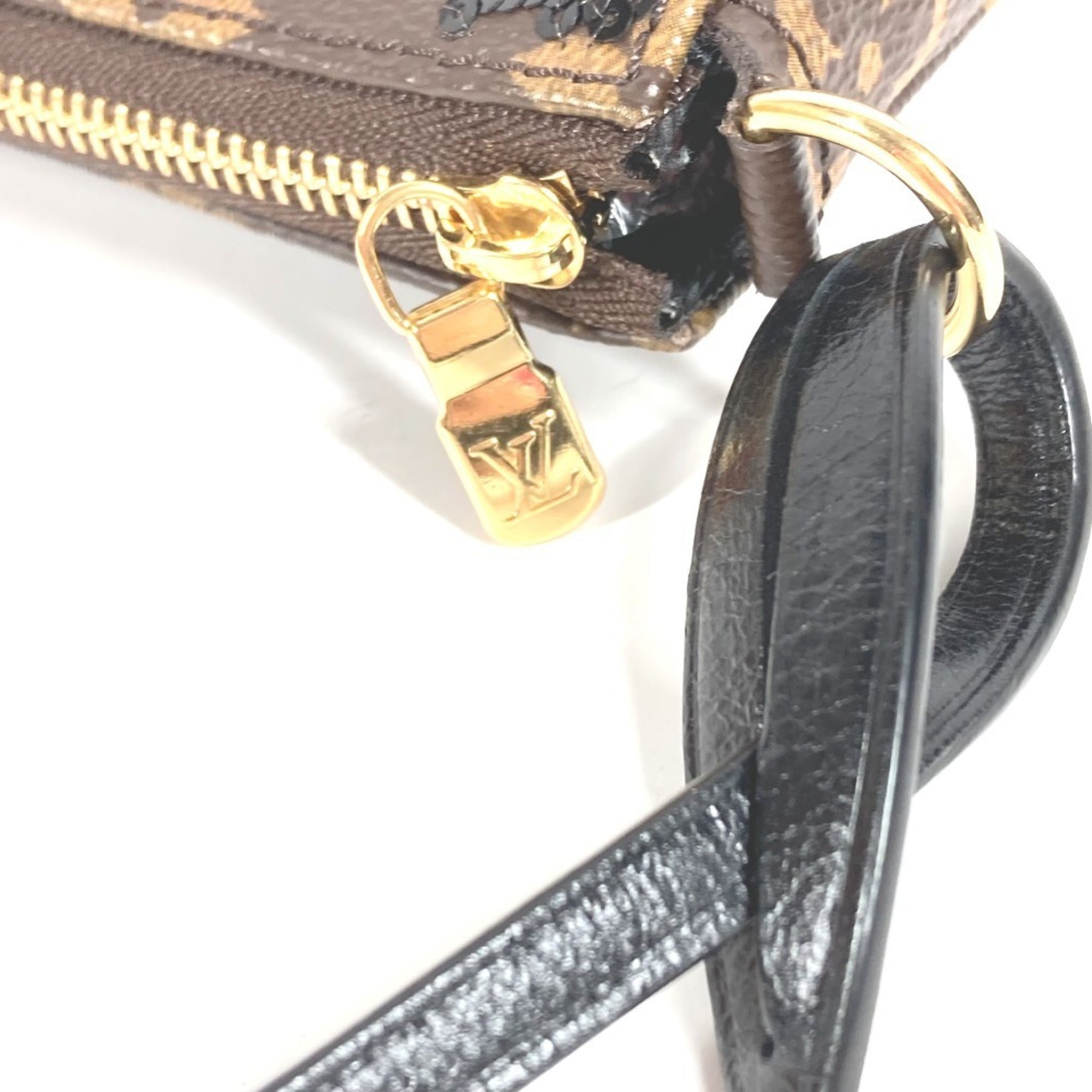 Louis Vuitton Brown Monogram Monogram Canvas Shoulder Bag (Pre-Owned)