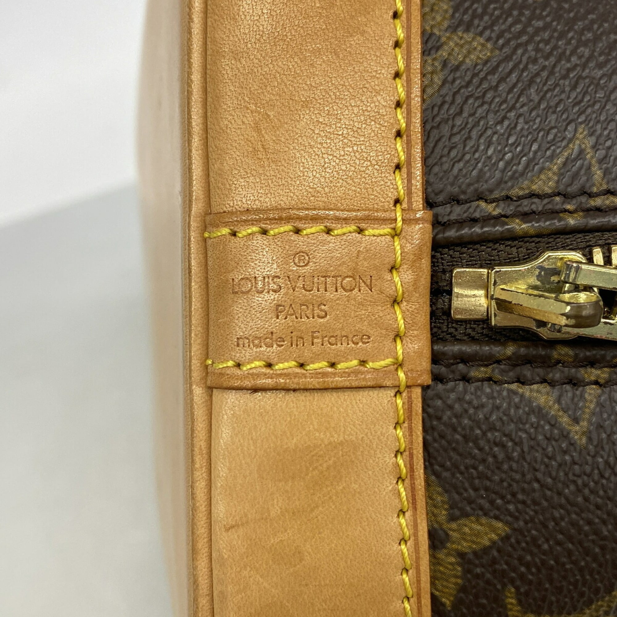 Louis Vuitton Brown Handbag (Pre-Owned)