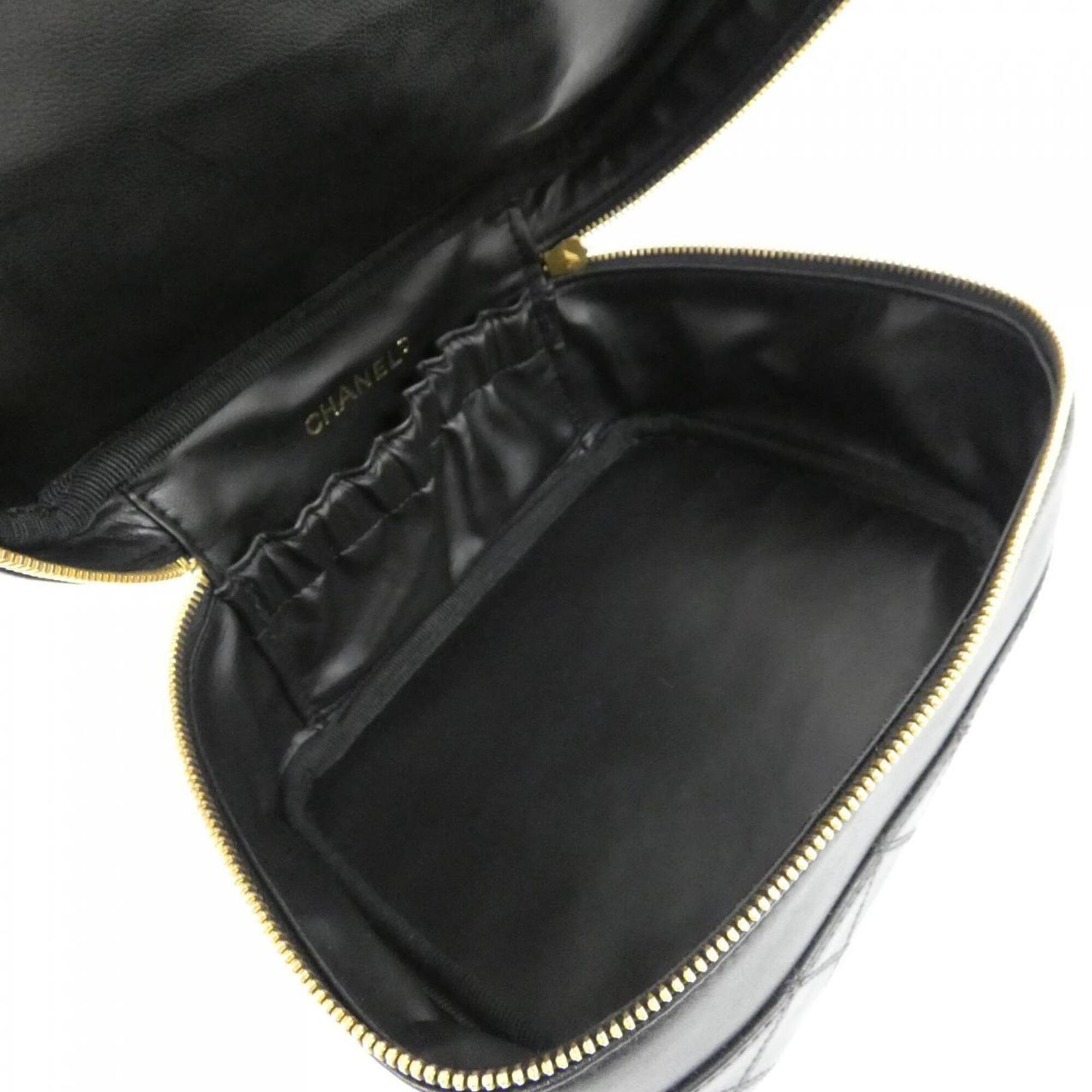 Chanel Black Leather Handbag (Pre-Owned)