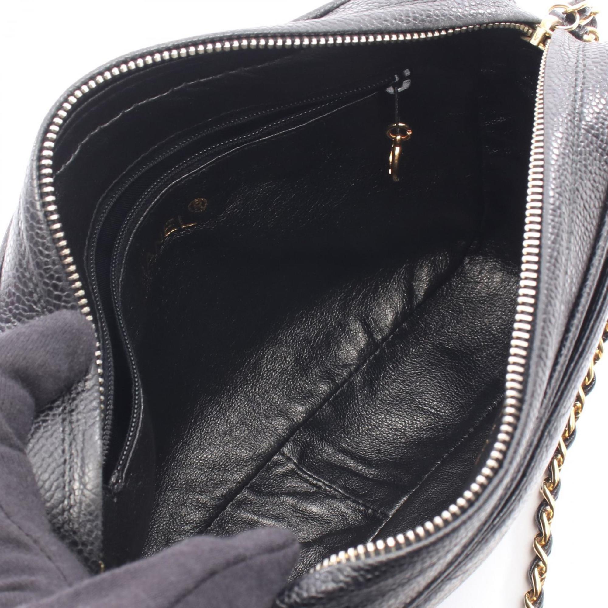 Chanel Black Leather Shoulder Bag (Pre-Owned)