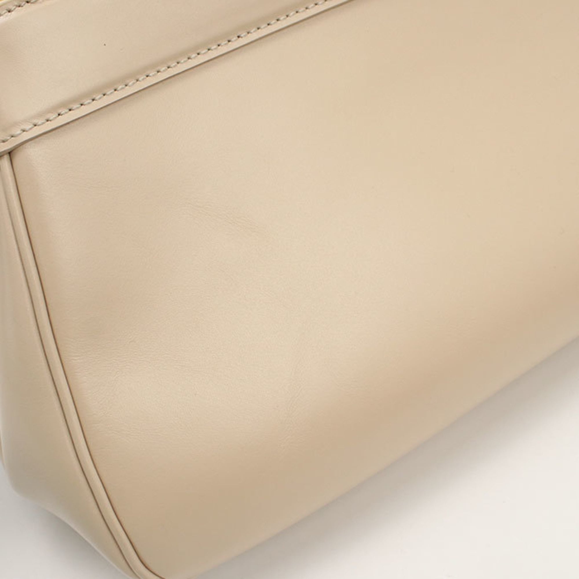 Christian Dior Beige Leather Handbag (Pre-Owned)