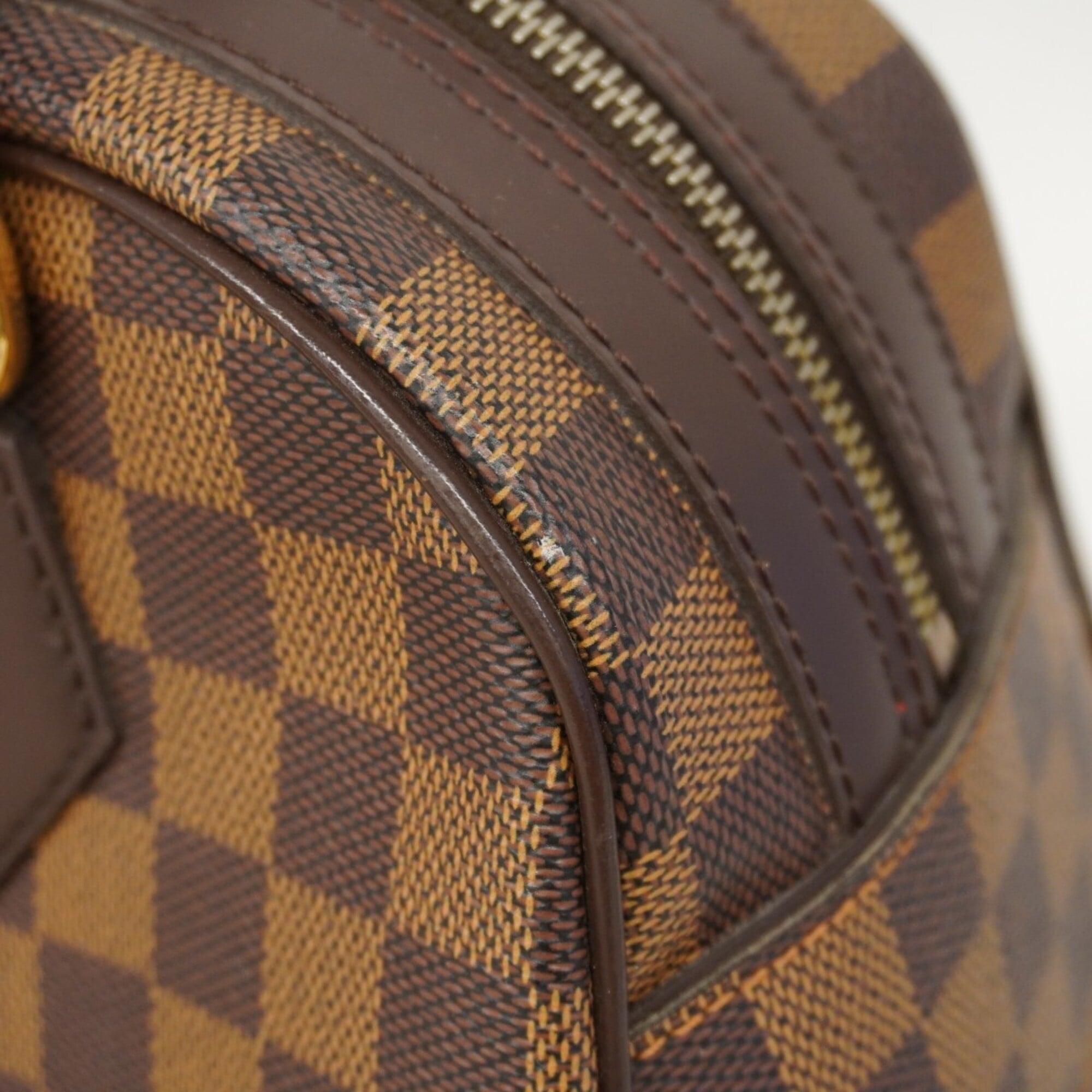 Louis Vuitton Ebene Handbag (Pre-Owned)