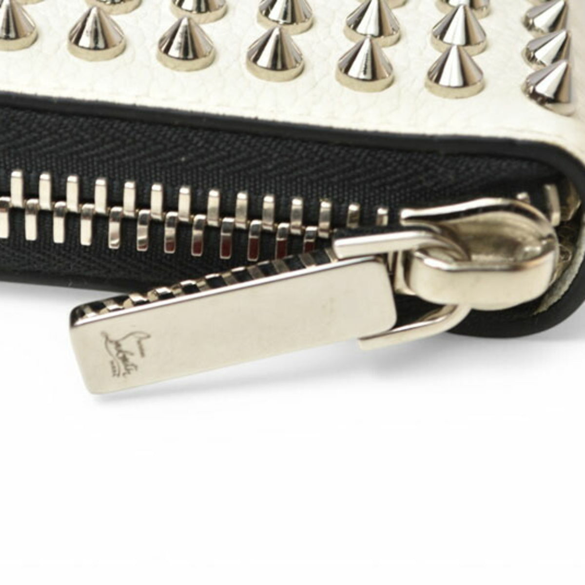 Christian Louboutin White Leather Long Wallet (Bi-Fold) (Pre-Owned)
