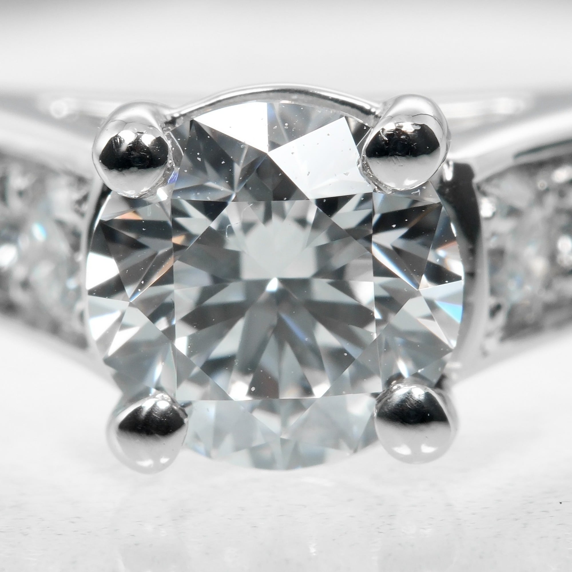 Van Cleef & Arpels Platinum 950 Band Ring (Pre-Owned)