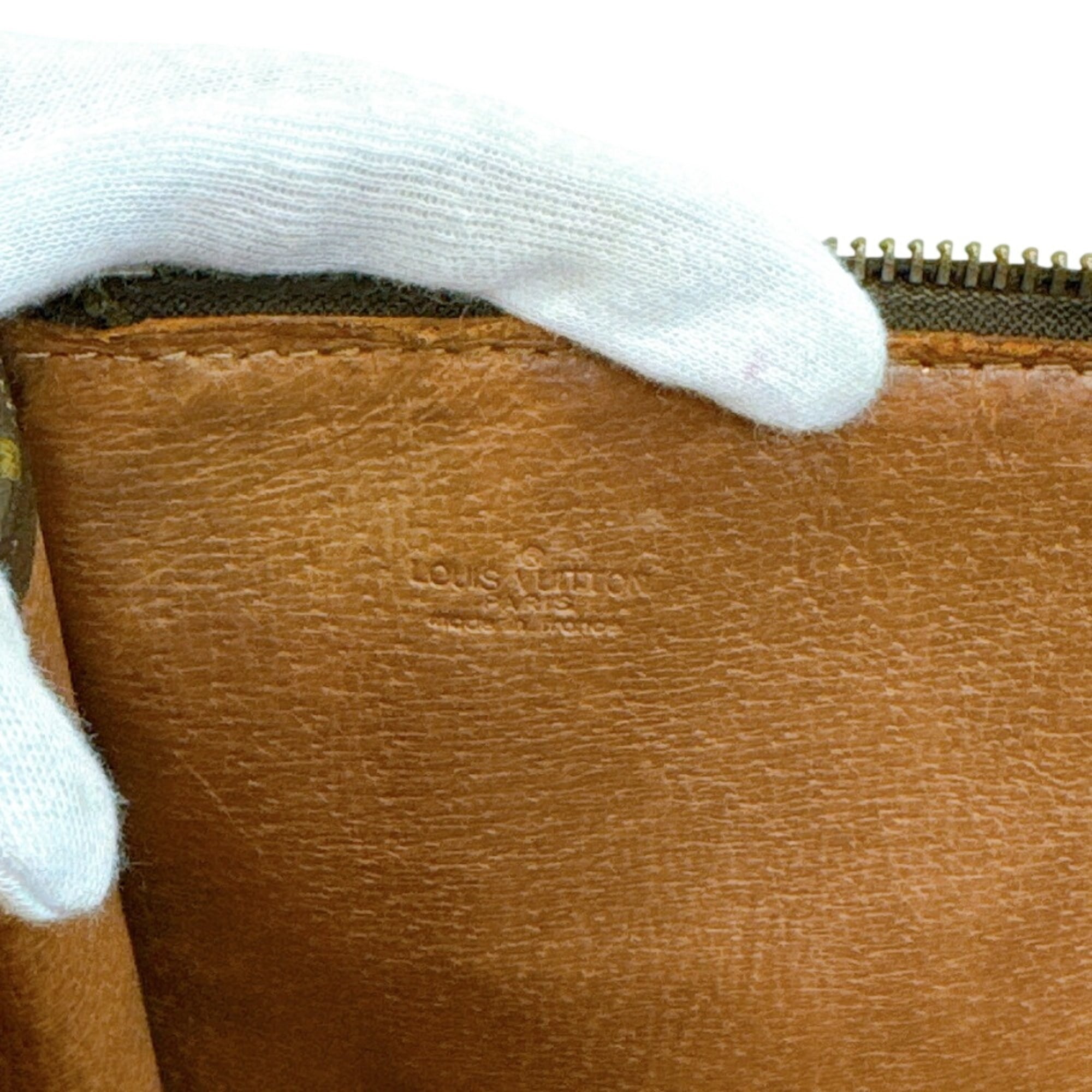 Louis Vuitton Brown Monogram Monogram Clutch Bag (Pre-Owned)