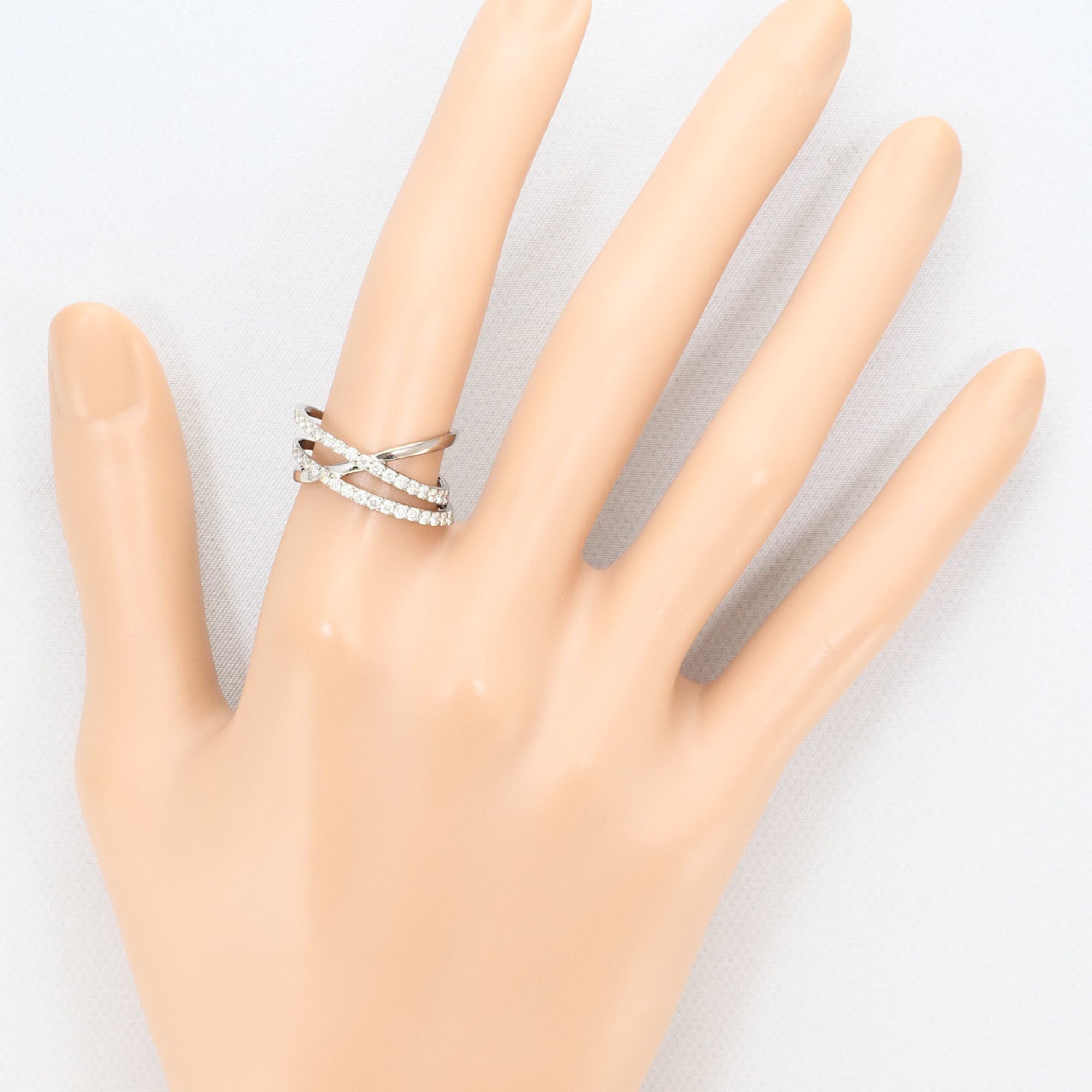 Unbranded White Gold White Gold (18K) Band Ring (Pre-Owned)