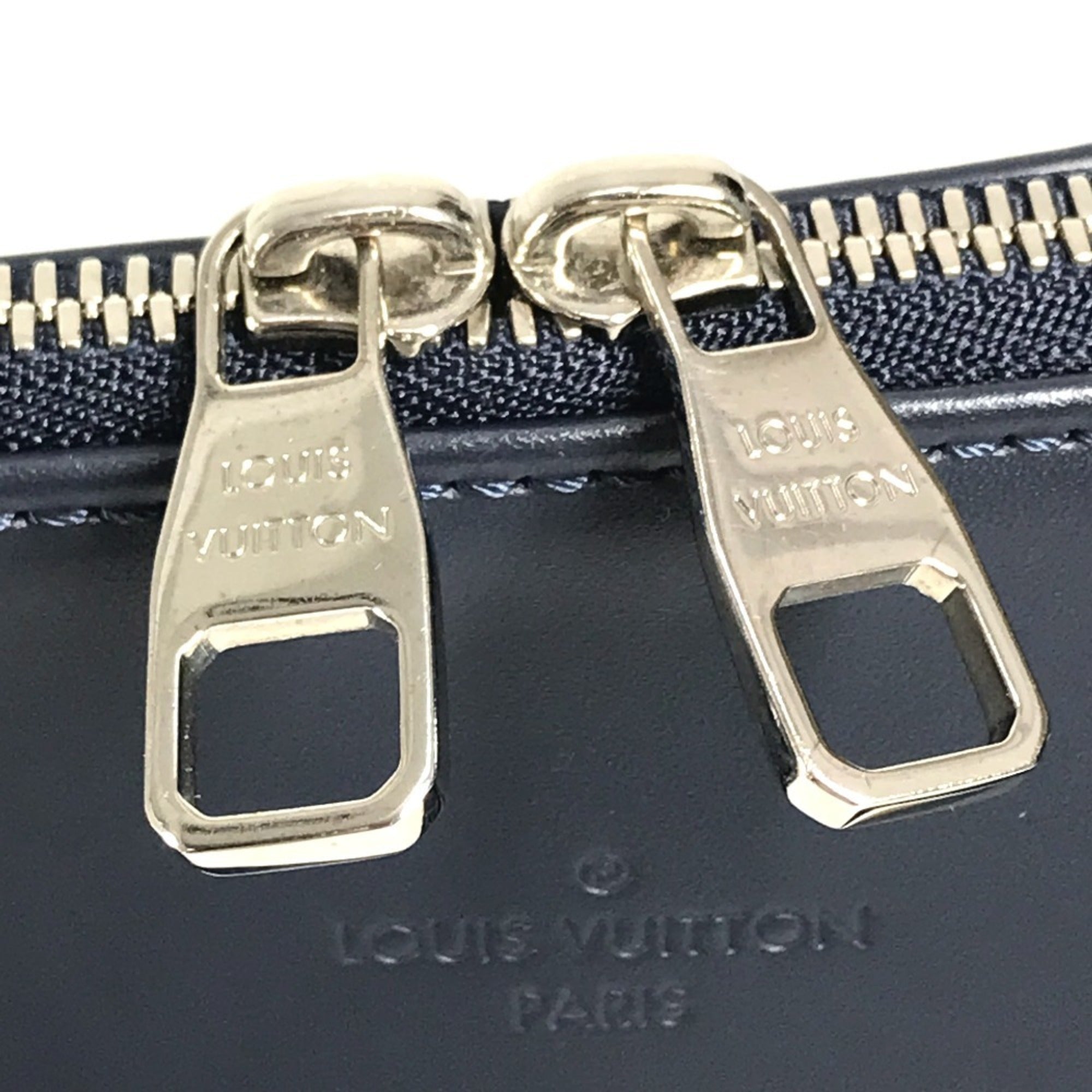 Louis Vuitton Navy Navy Blue Epi Leather Handbag (Pre-Owned)