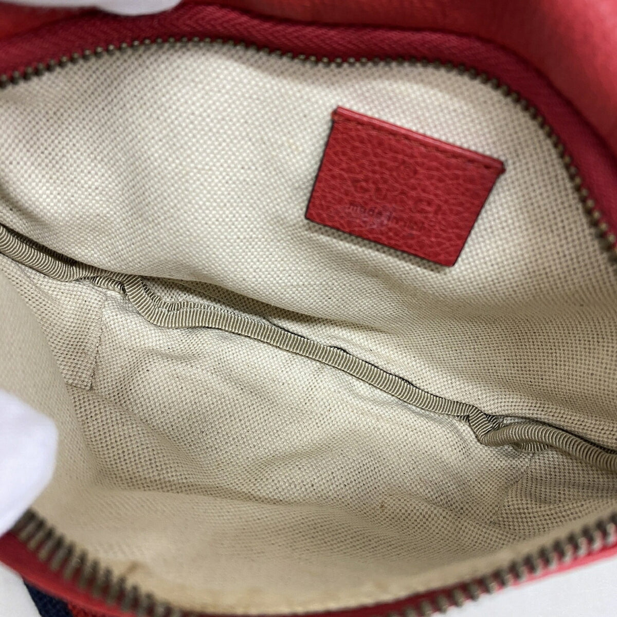 Gucci Red Color Leather Fanny Pack (Pre-Owned)