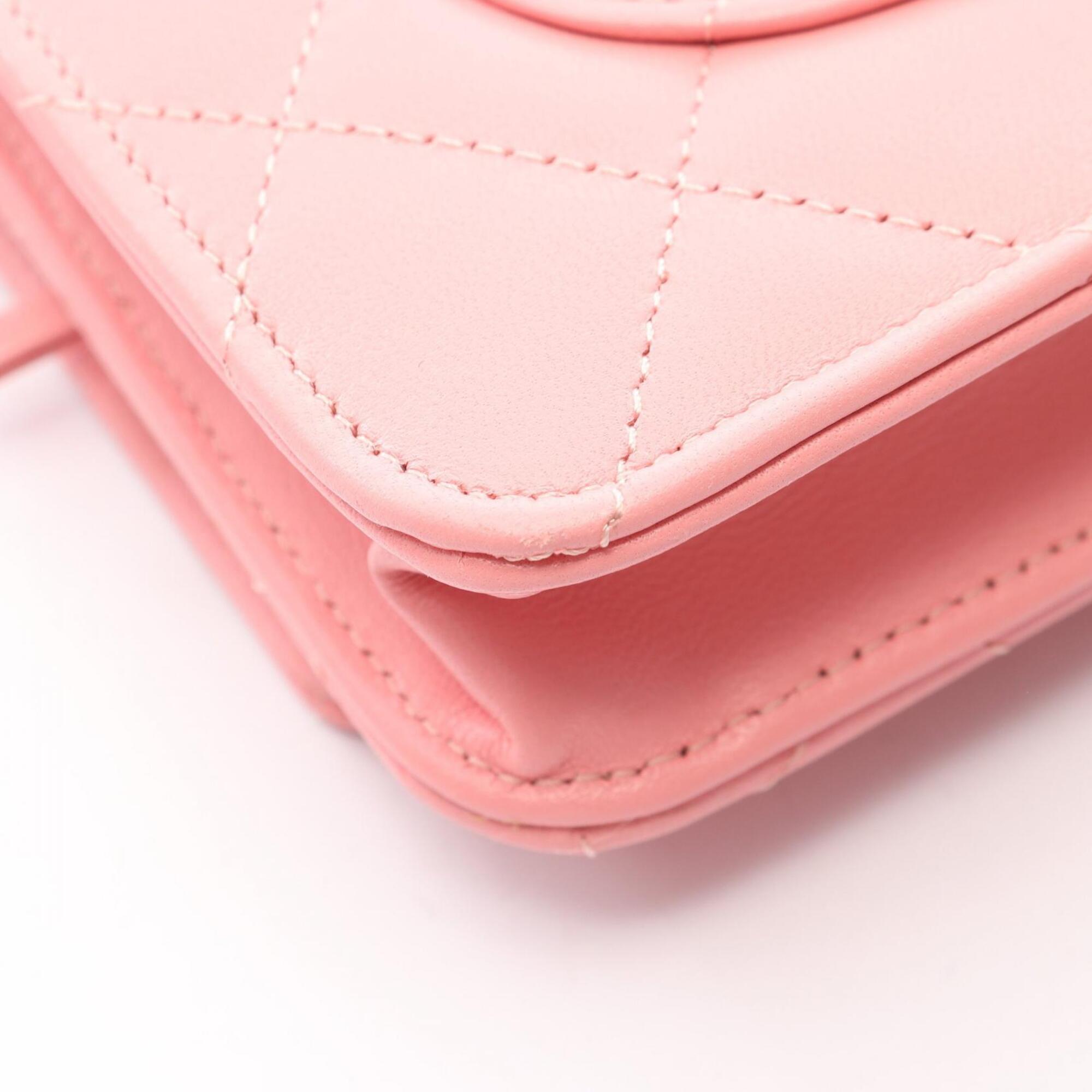Chanel Matelasse Pink Leather Handbag Shoulder Bag (Pre-Owned)