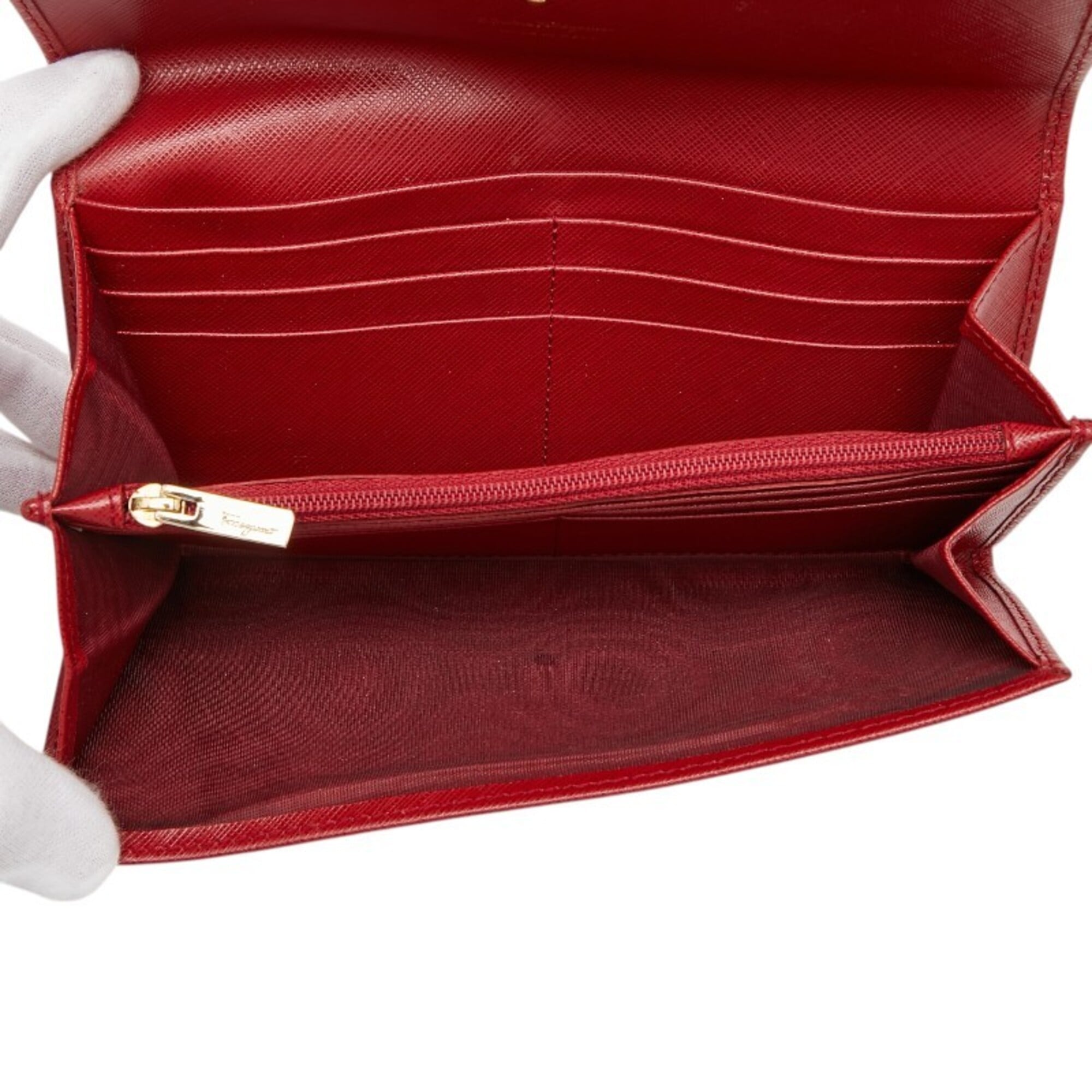 Salvatore Ferragamo Gancini Red Color Leather Long Wallet (Bi-Fold) (Pre-Owned)