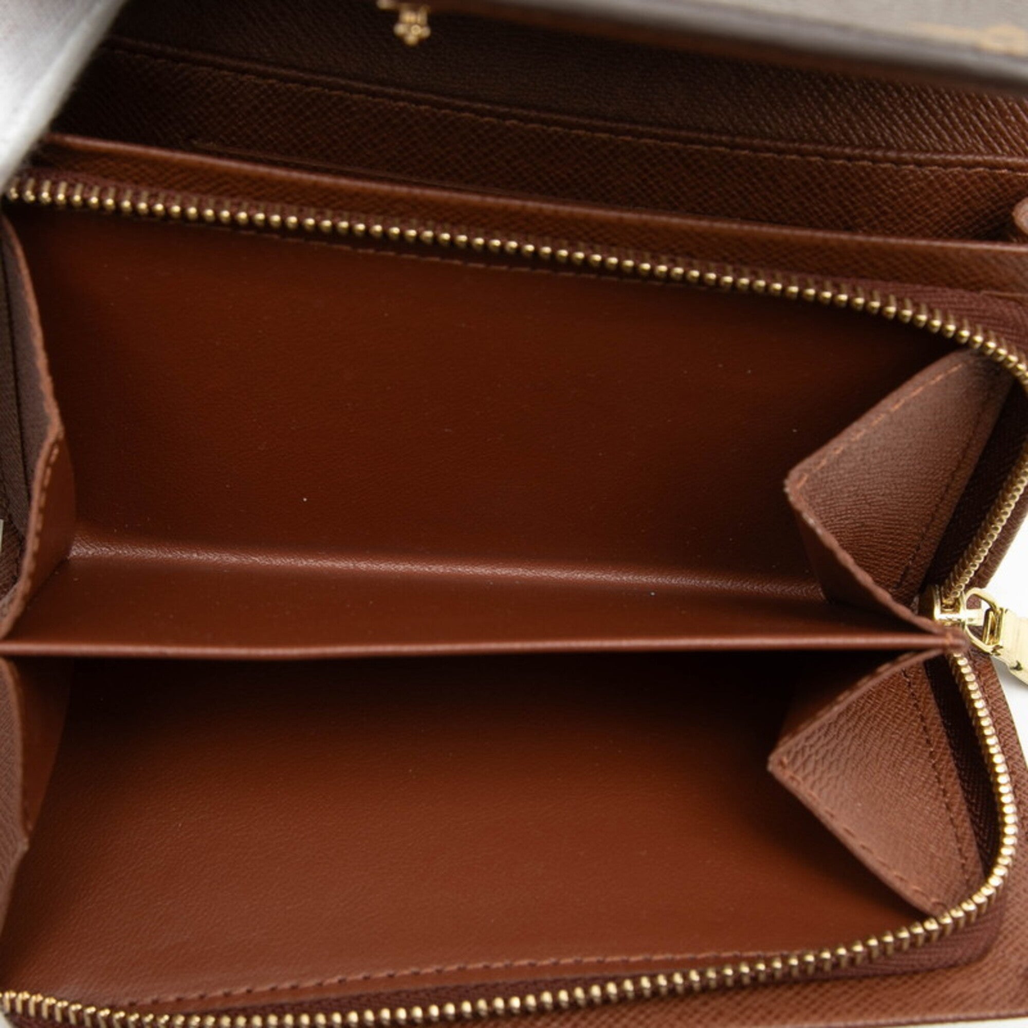 Louis Vuitton Brown Monogram Monogram Wallet (Bi-Fold) (Pre-Owned)