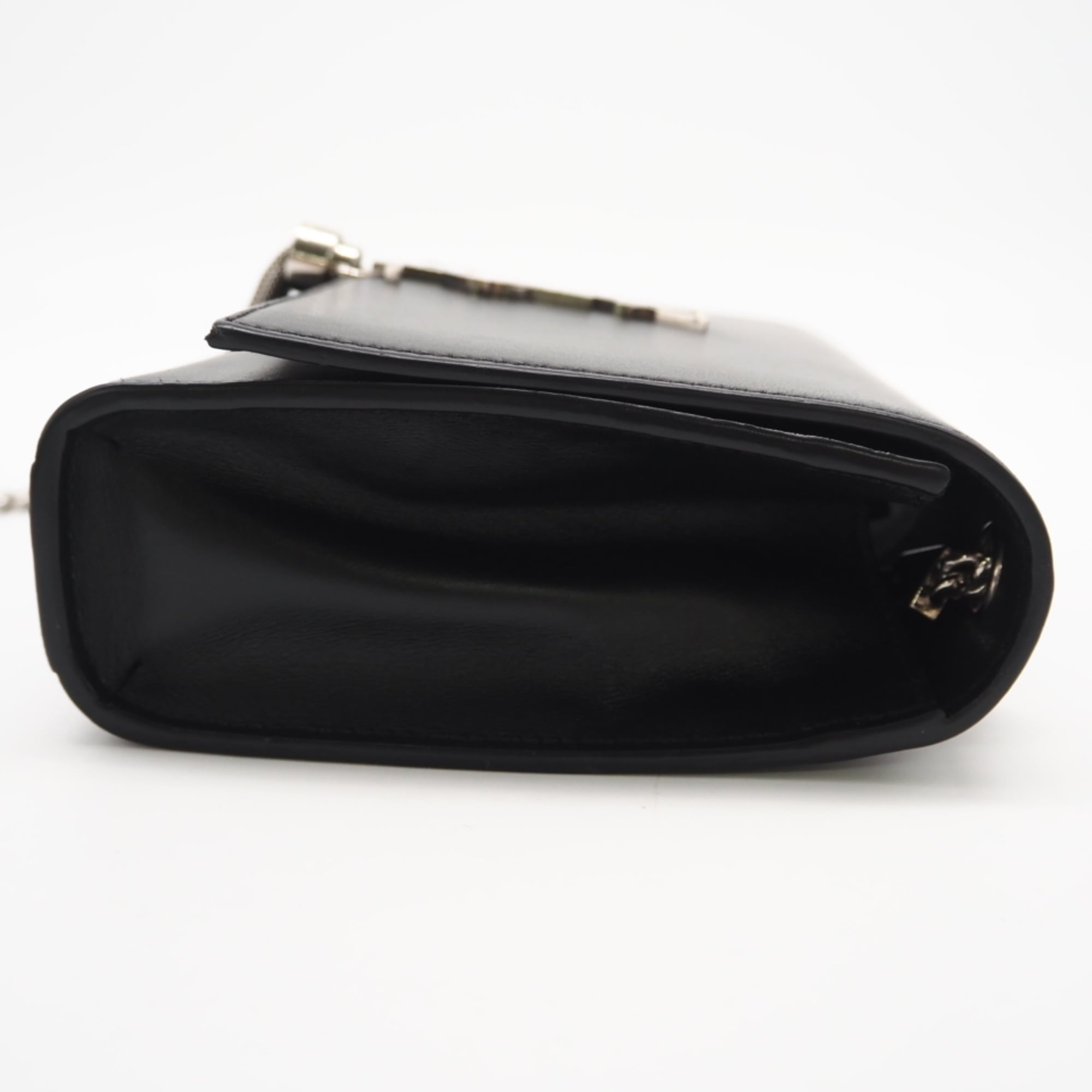 Saint Laurent Black Leather Shoulder Bag (Pre-Owned)