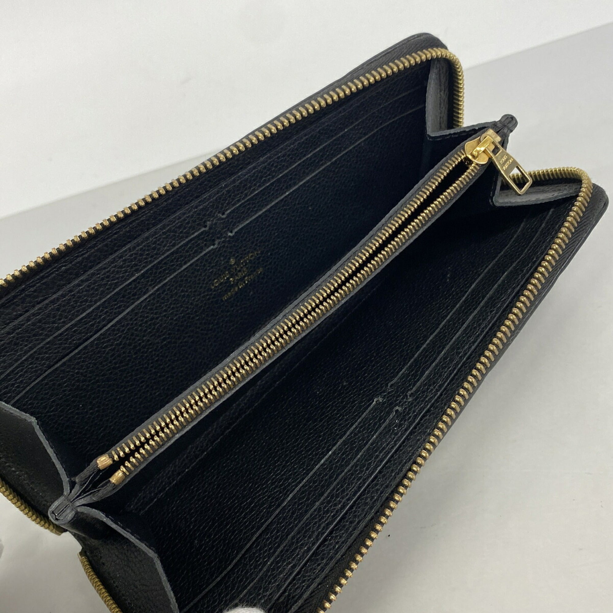 Louis Vuitton Noir Long Wallet (Bi-Fold) (Pre-Owned)