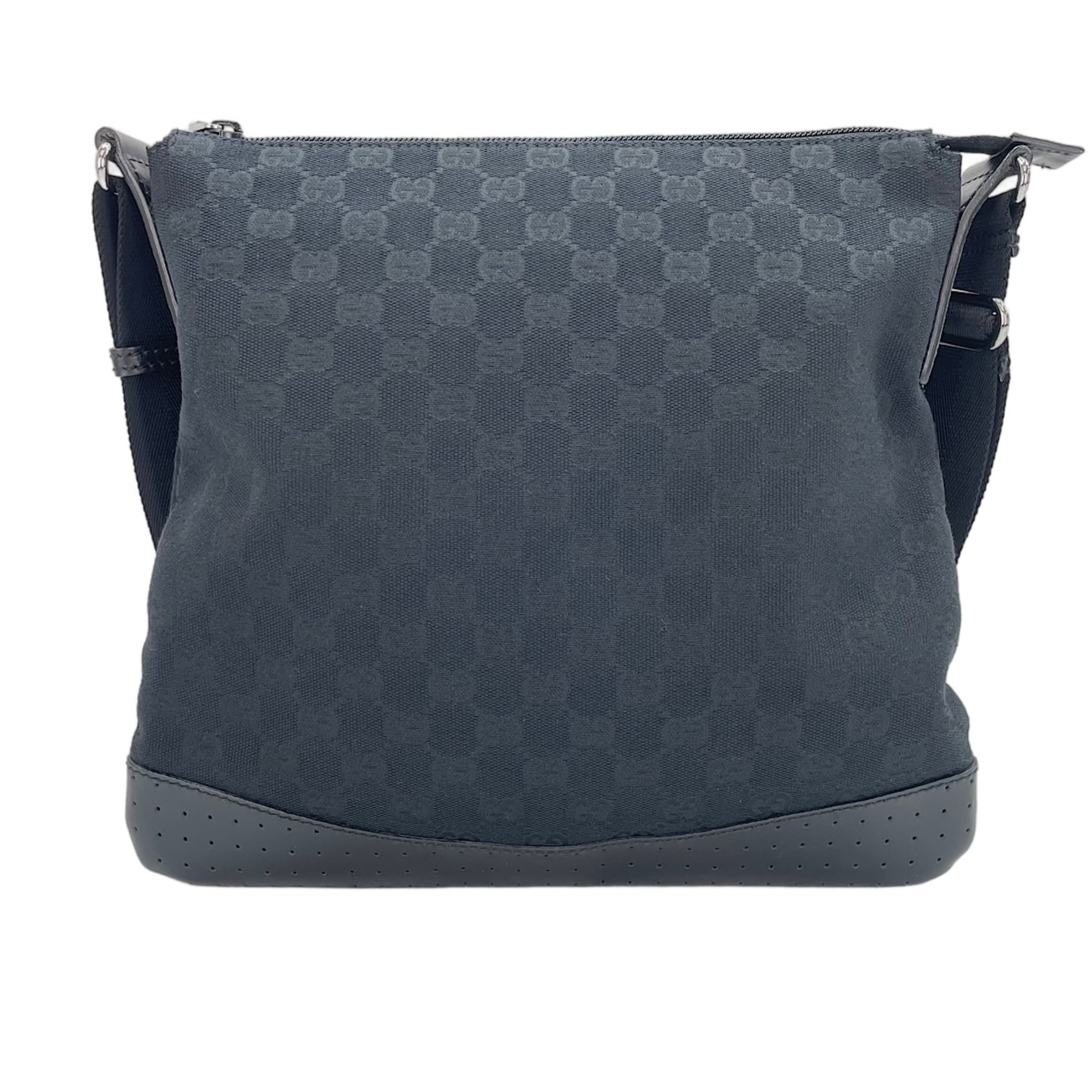 Gucci Black Shoulder Bag (Pre-Owned)