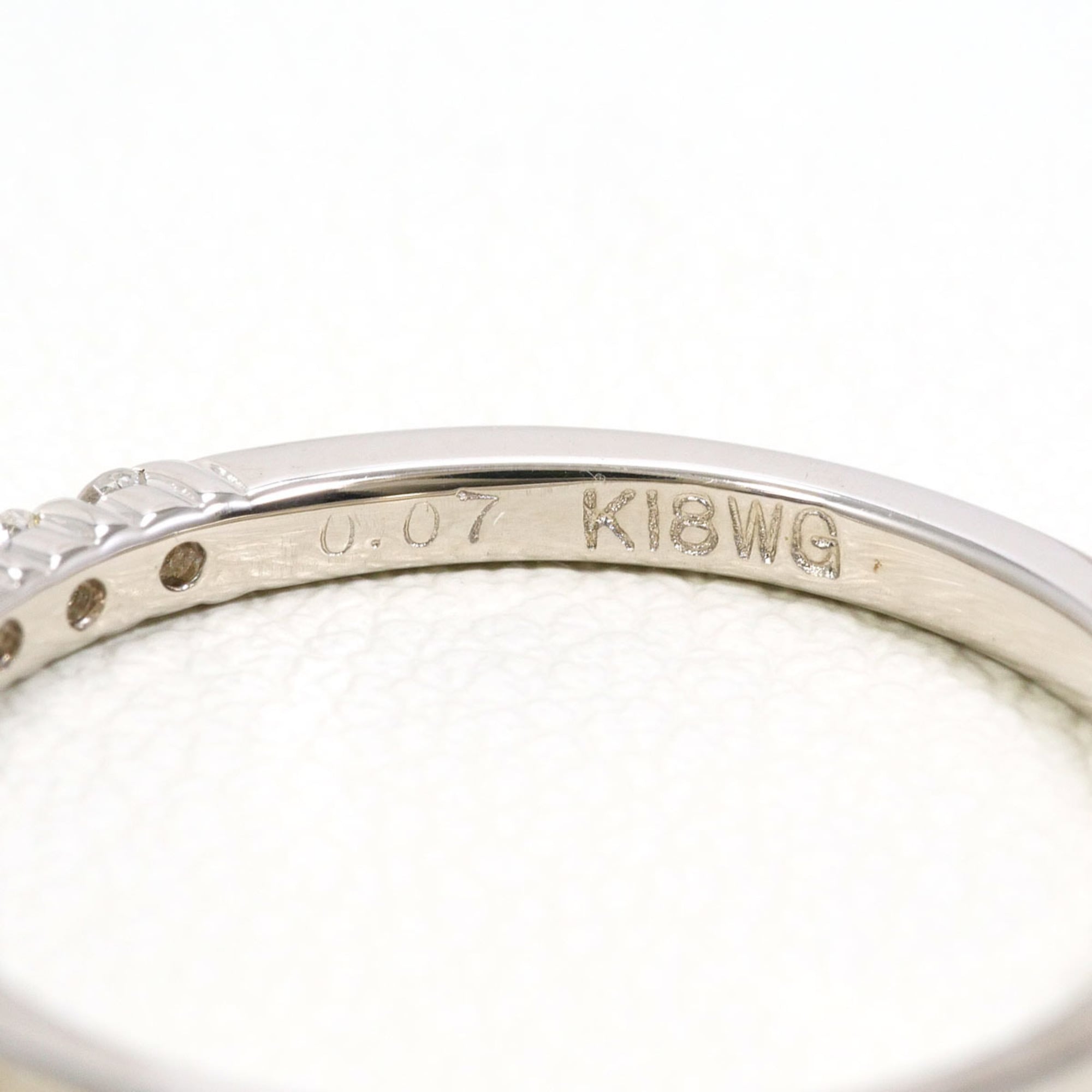 Unbranded White Gold White Gold (18K) Band Ring (Pre-Owned)