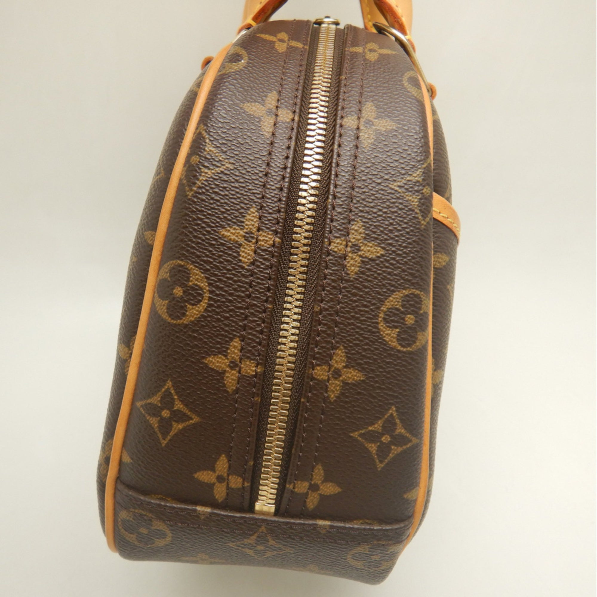 Louis Vuitton Monogram Brown Monogram Handbag (Pre-Owned)