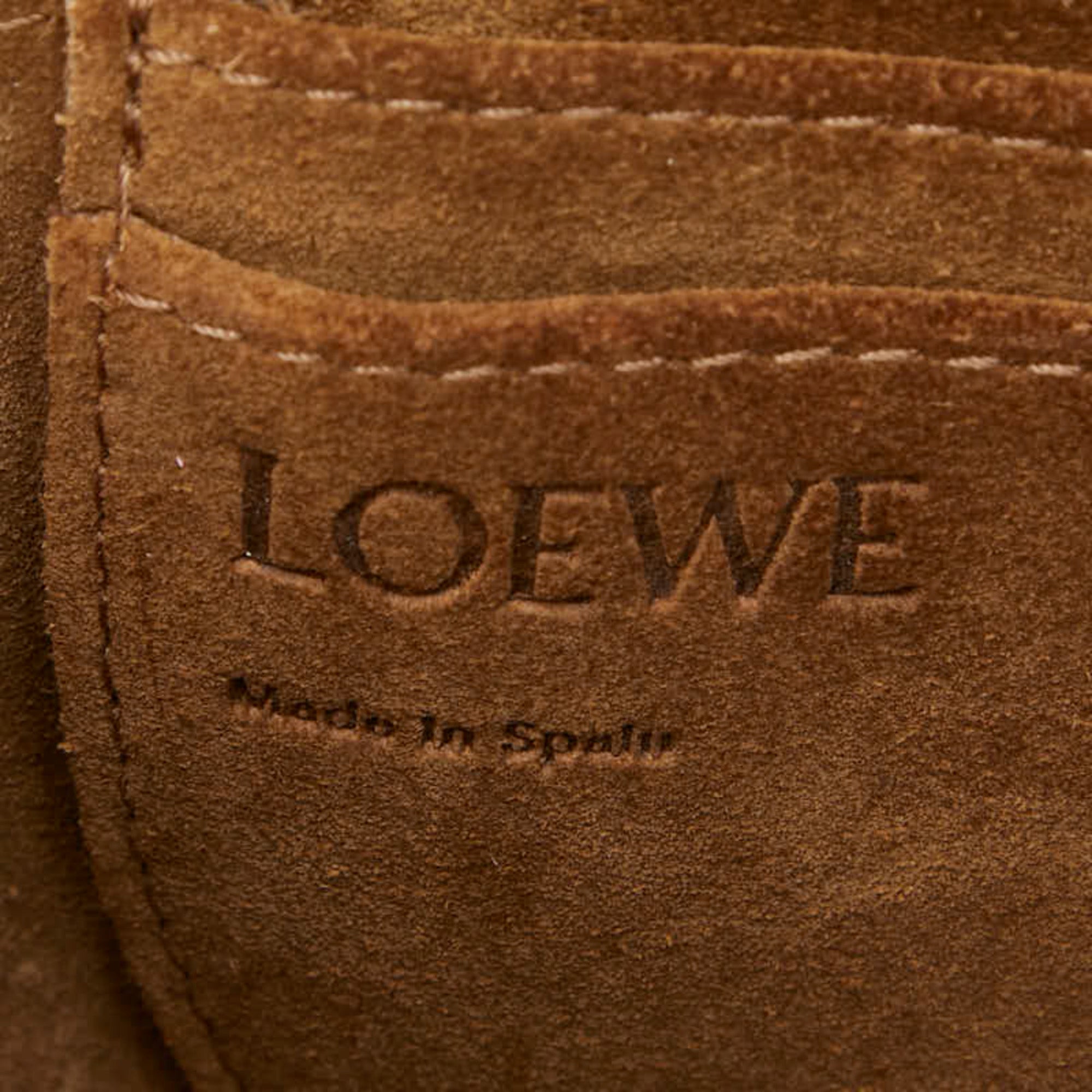 Loewe Pink Leather Shoulder Bag (Pre-Owned)