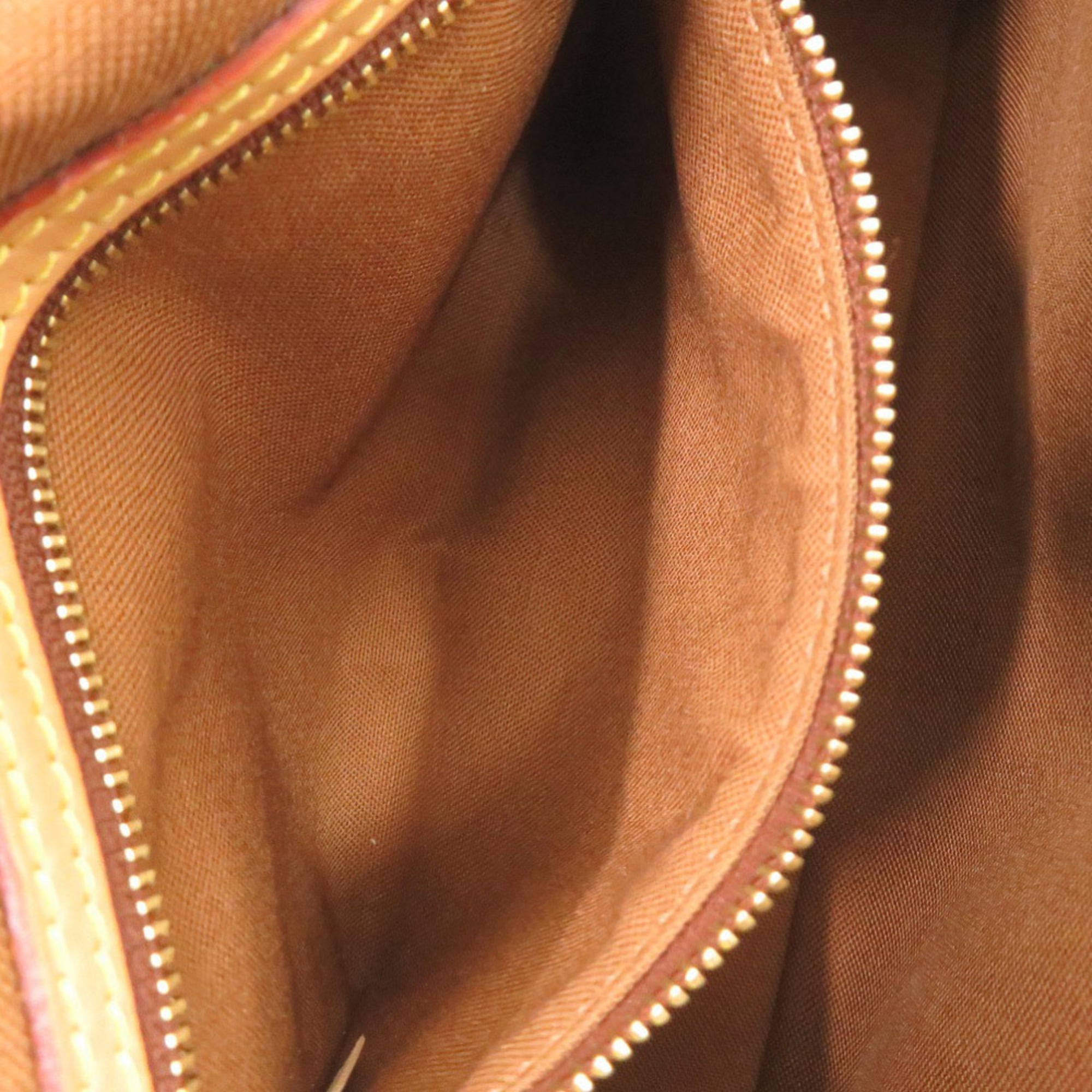 Louis Vuitton Brown Monogram Handbag (Pre-Owned)