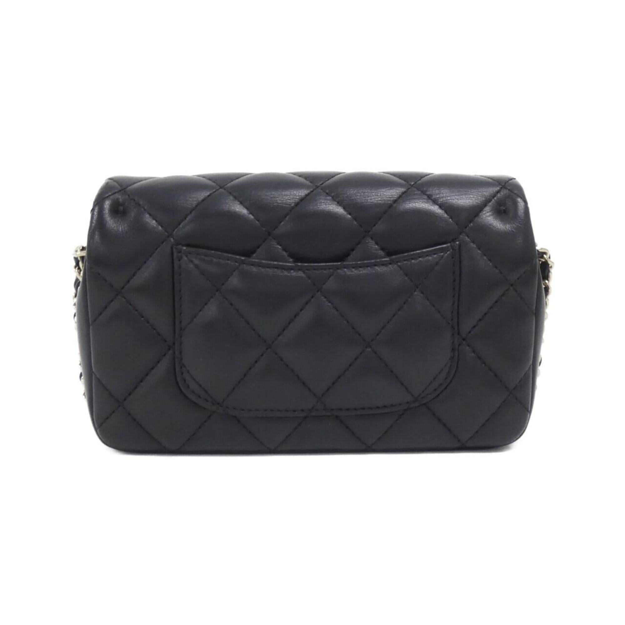 Chanel Black Artificial Pearl Leather Shoulder Bag (Pre-Owned)