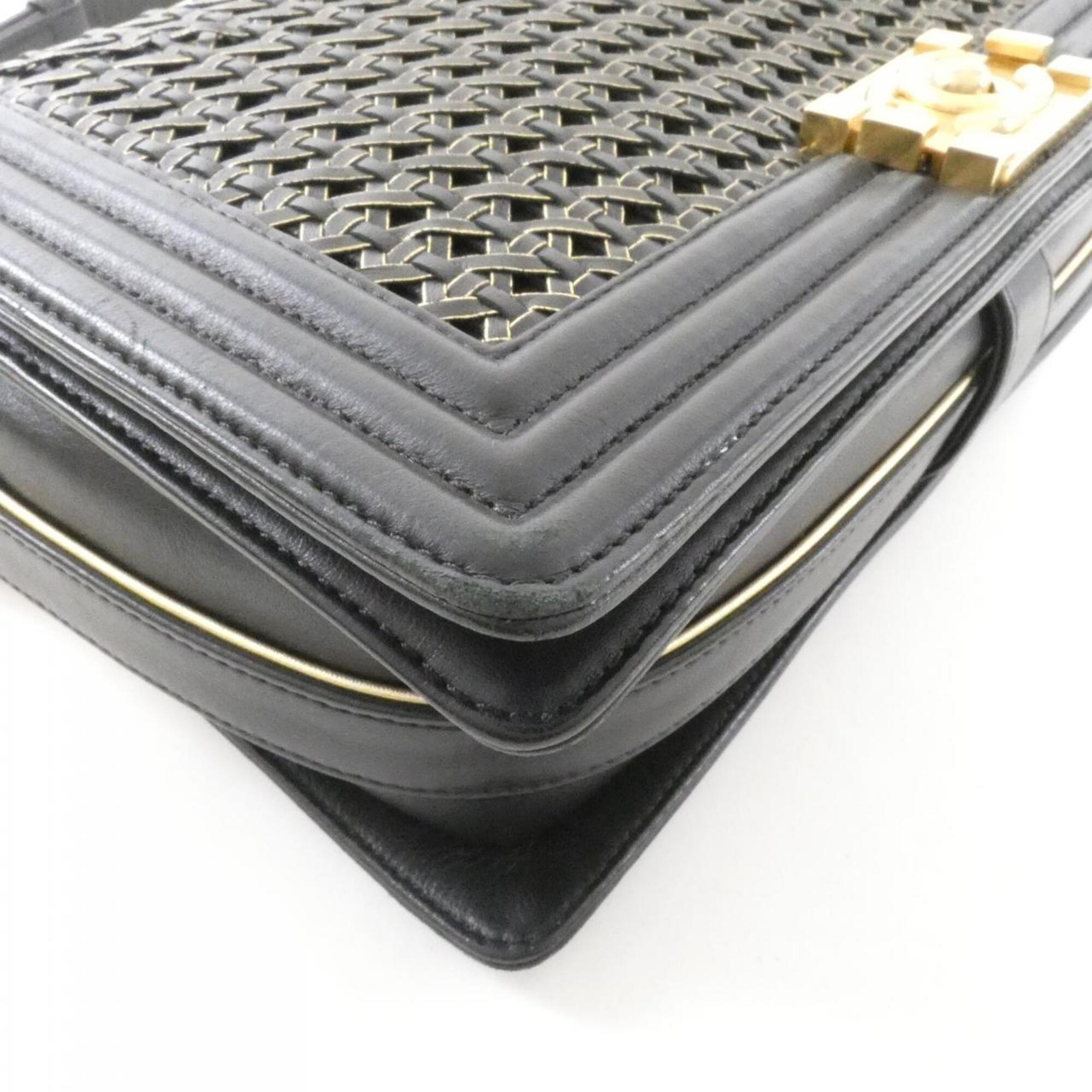 Chanel Black Leather Shoulder Bag (Pre-Owned)