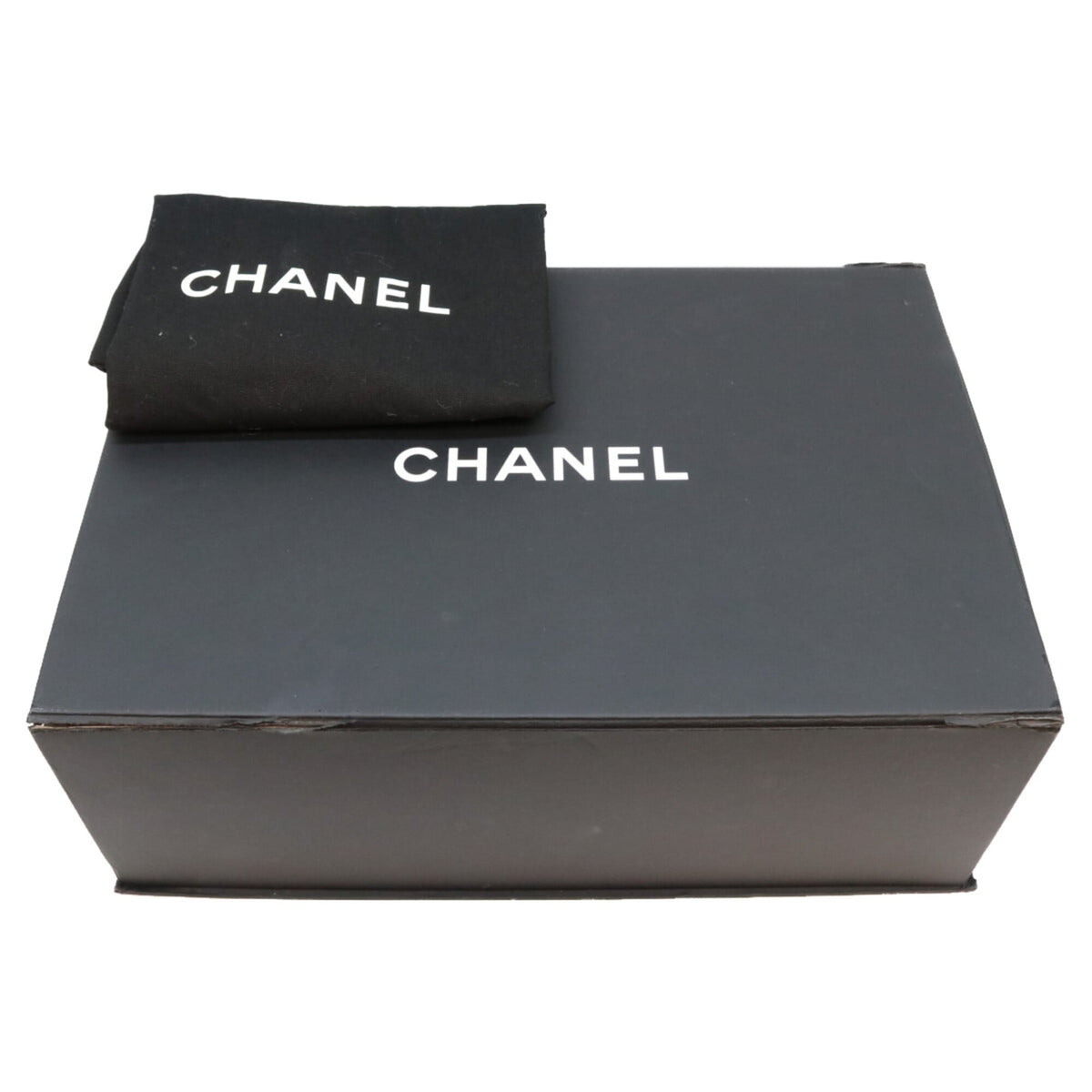 Chanel Black Leather Shoulder Bag (Pre-Owned)