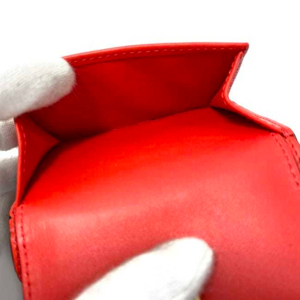 Loewe Red Color Leather Wallet (Tri-Fold) (Pre-Owned)