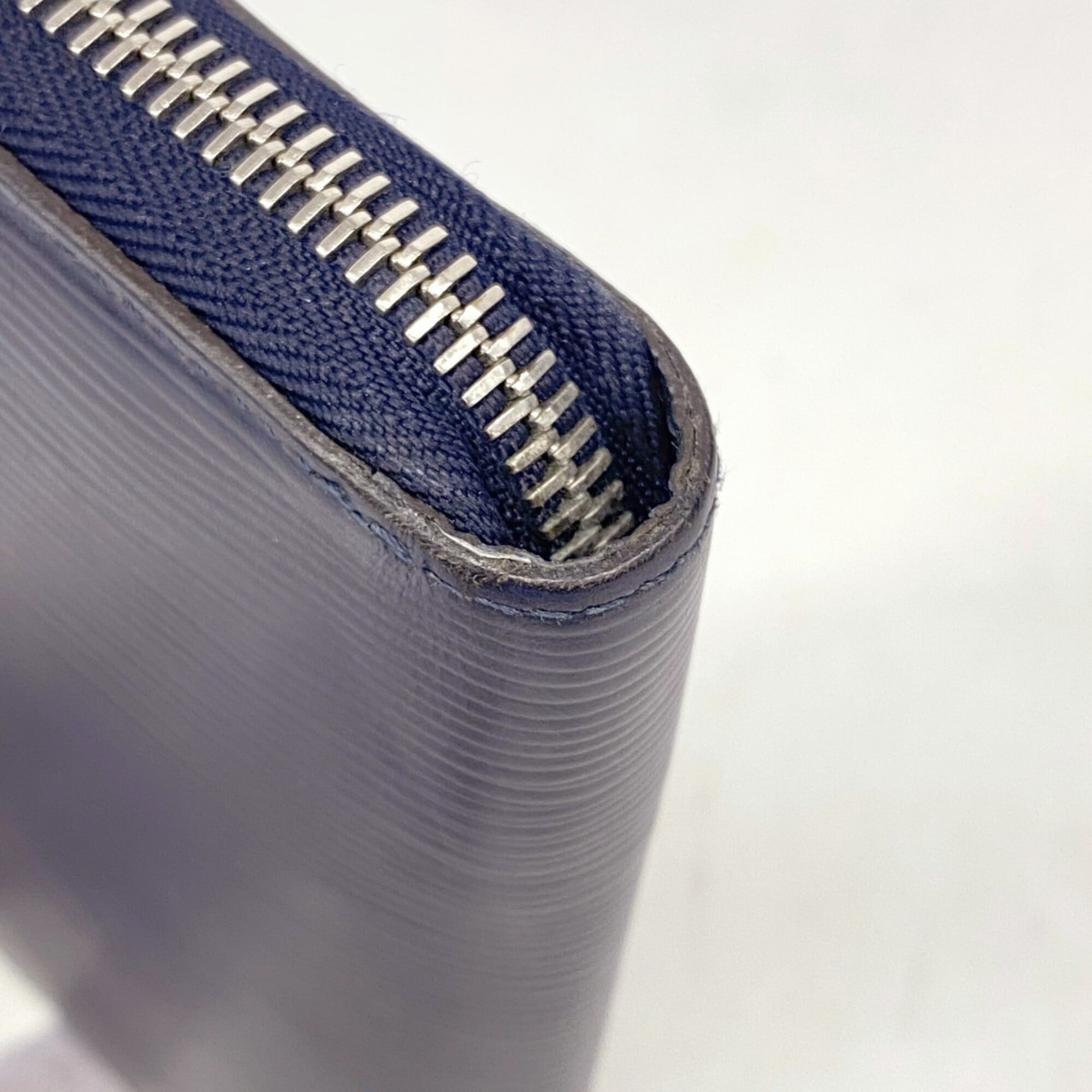 Louis Vuitton Navy Blue Long Wallet (Bi-Fold) (Pre-Owned)