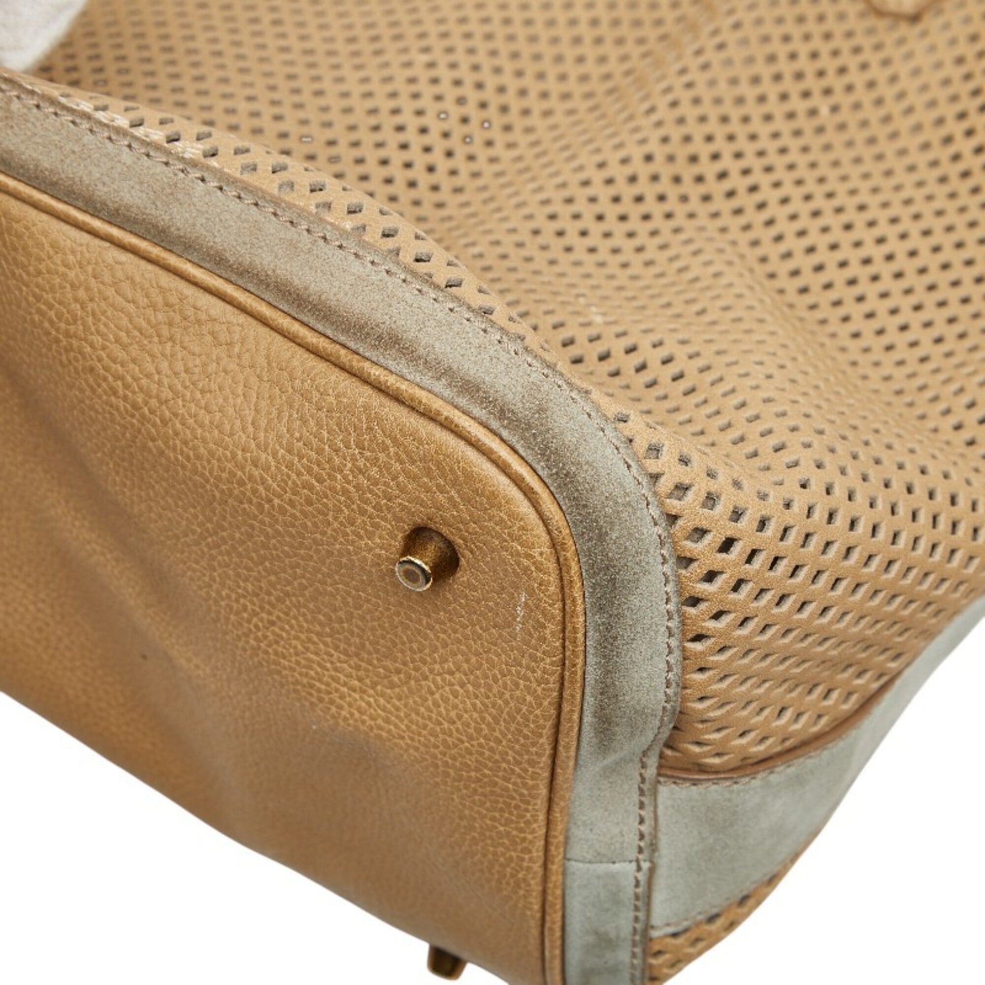 Burberry Beige Leather Handbag Shoulder Bag (Pre-Owned)