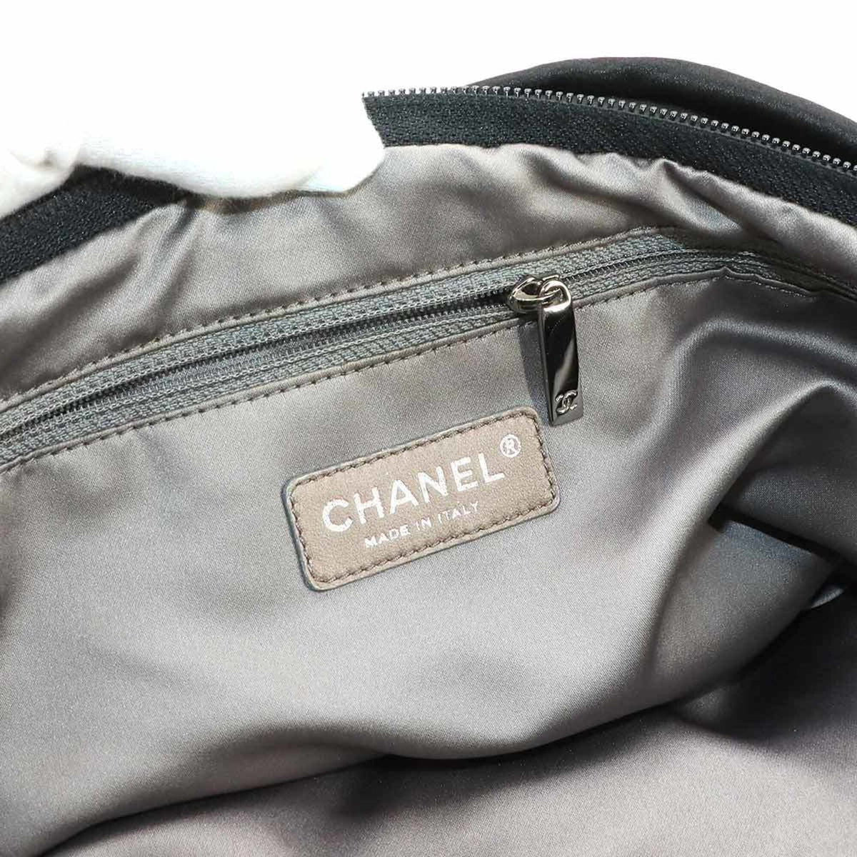 Chanel Black Satin Handbag Shoulder Bag (Pre-Owned)