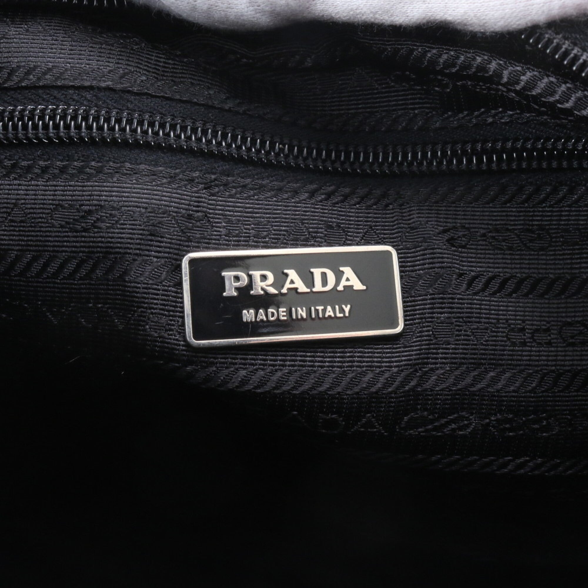 Prada Black Nylon Leather Messenger Bag Shoulder Bag (Pre-Owned)