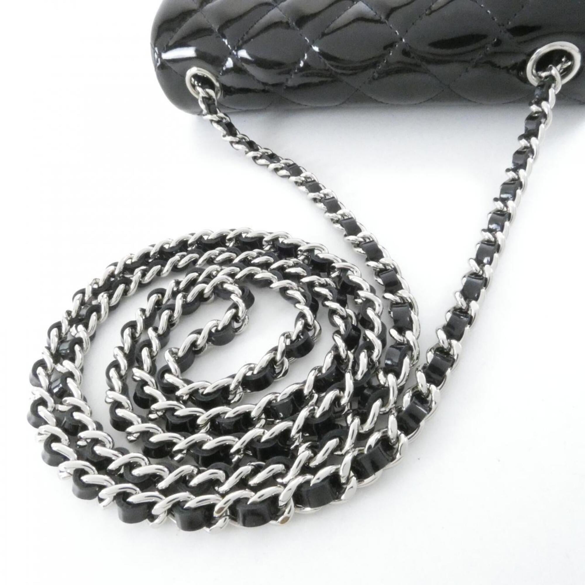 Chanel Black Leather Shoulder Bag (Pre-Owned)