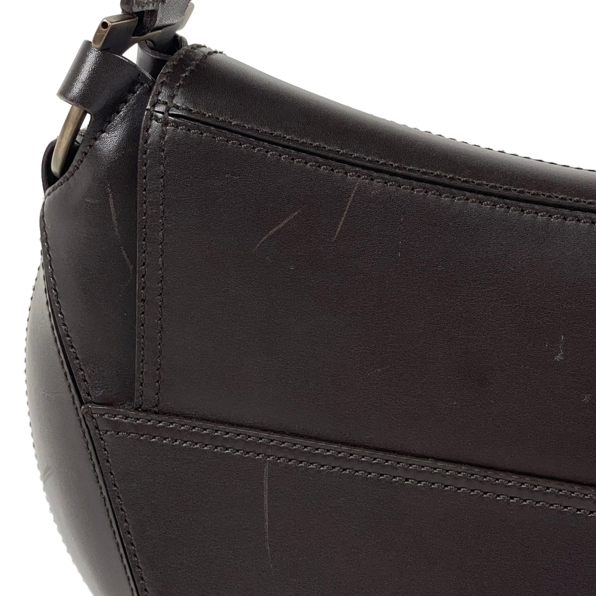 Salvatore Ferragamo Gancini Brown Leather Shoulder Bag (Pre-Owned)