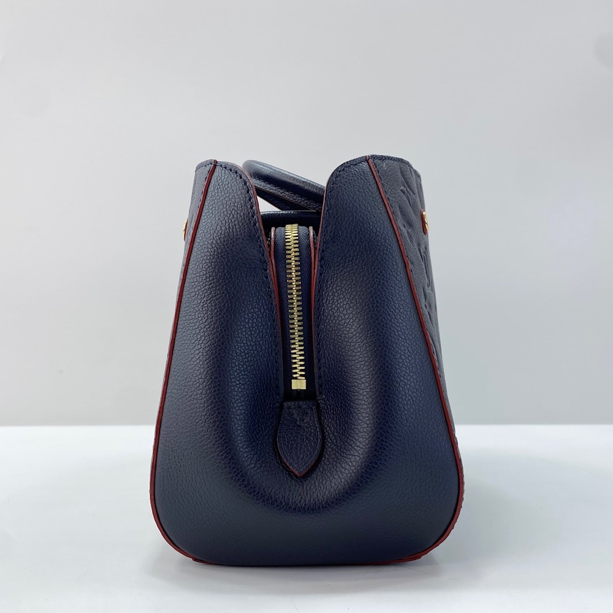 Louis Vuitton Navy Handbag (Pre-Owned)