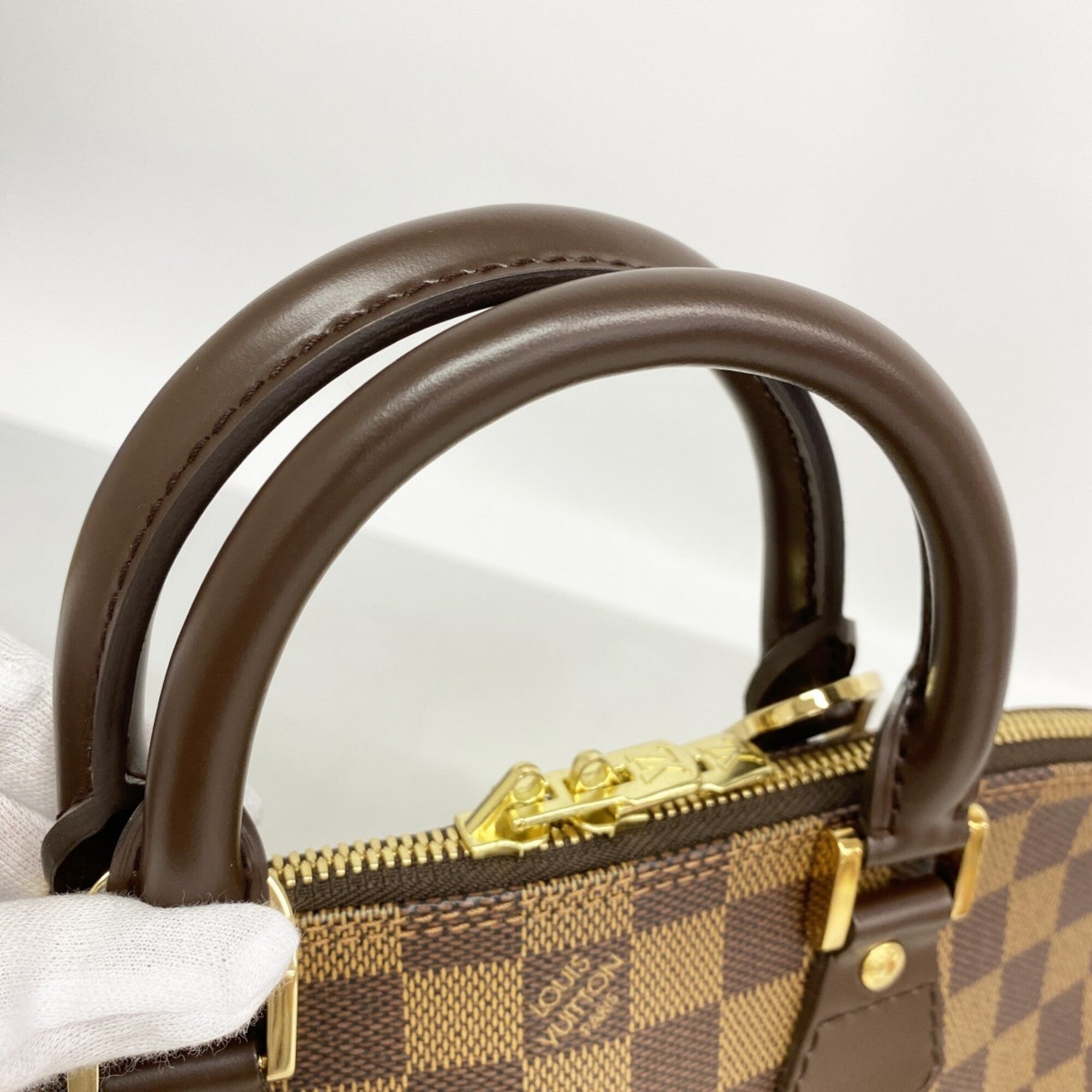 Louis Vuitton Ebene Handbag (Pre-Owned)