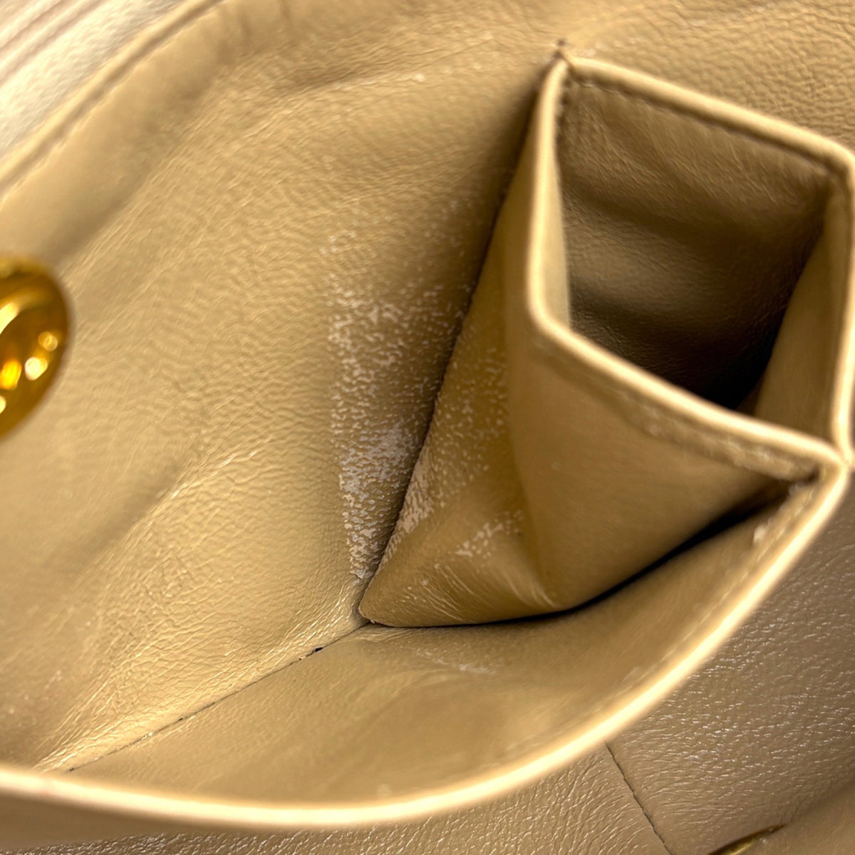 Chanel Matelasse Beige Leather Shoulder Bag (Pre-Owned)