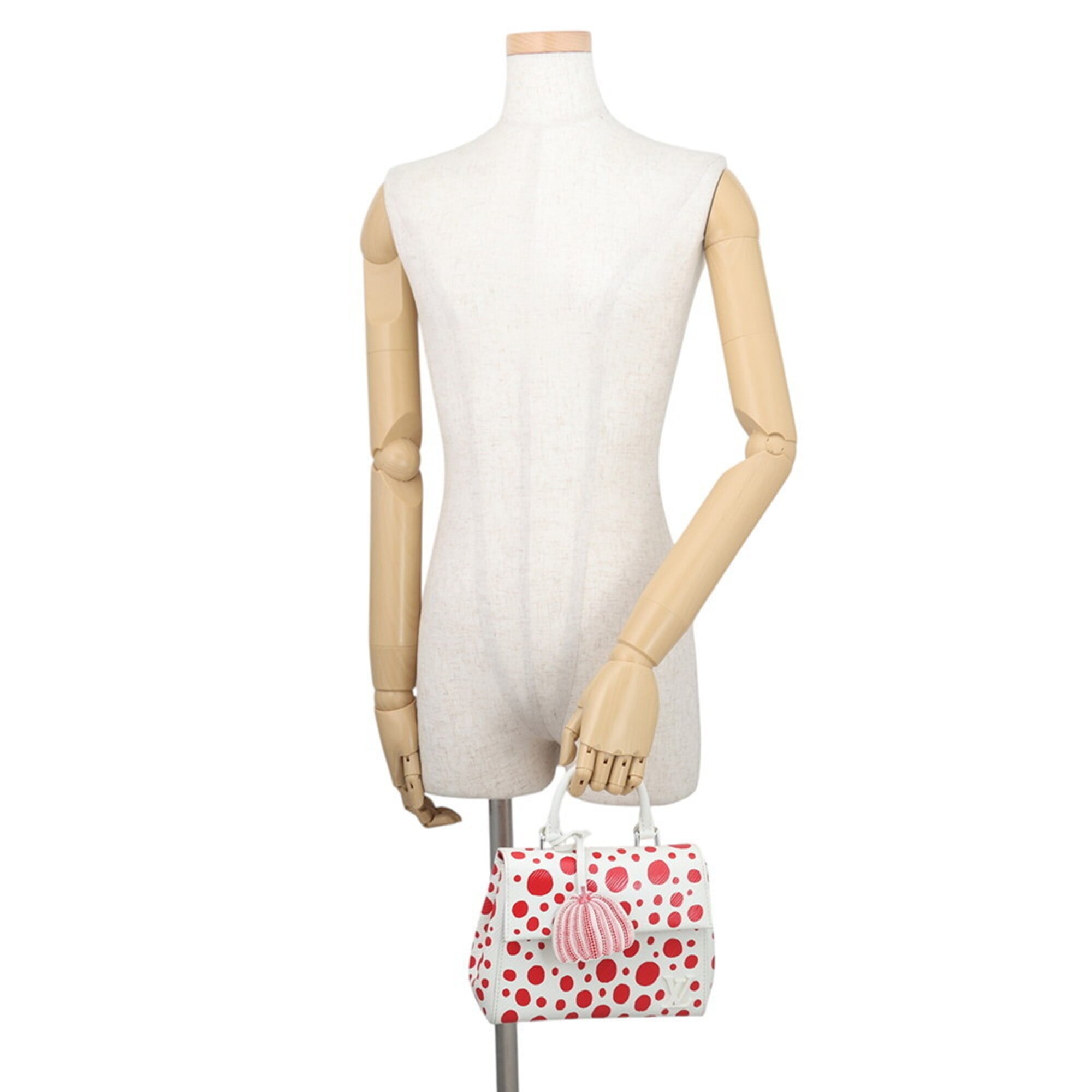 Louis Vuitton Red Color White Epi Leather Handbag Shoulder Bag (Pre-Owned)