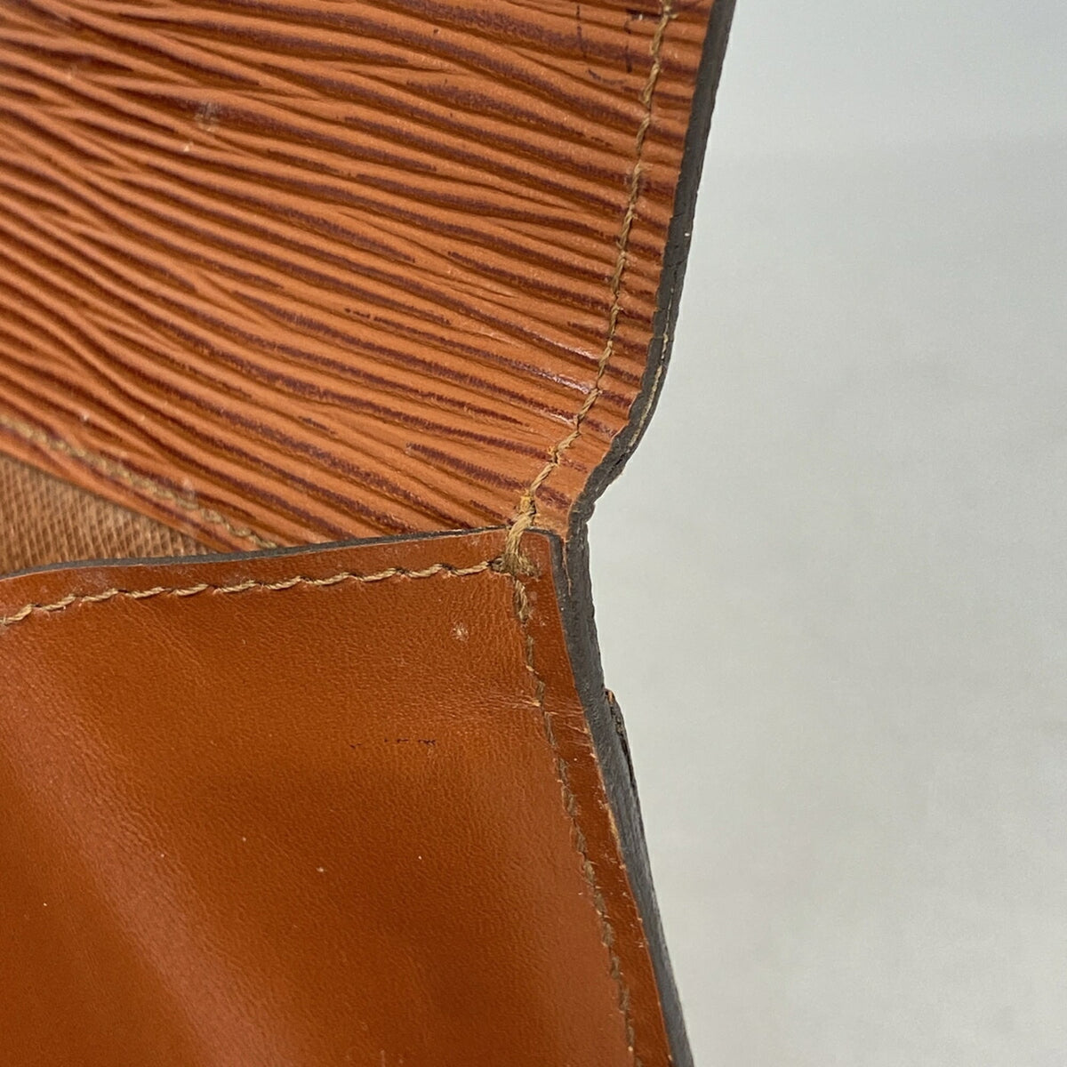 Louis Vuitton Kenyan Brown Pouch (Pre-Owned)